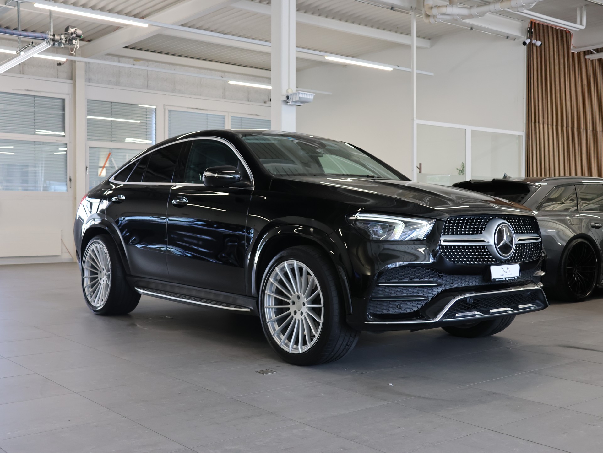 MERCEDES-BENZ GLE Coupé 400 d 4Matic 9G-Tronic *Burmester* *Panoramadach* *360 Kamera*-showroom-element-1