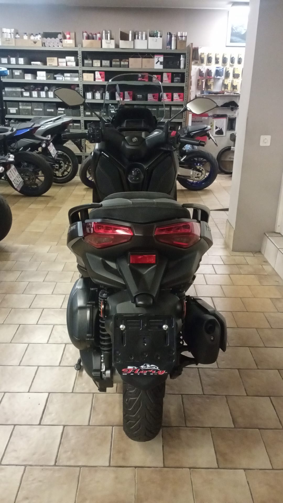YAMAHA X-Max 300 Tech Max-image-2