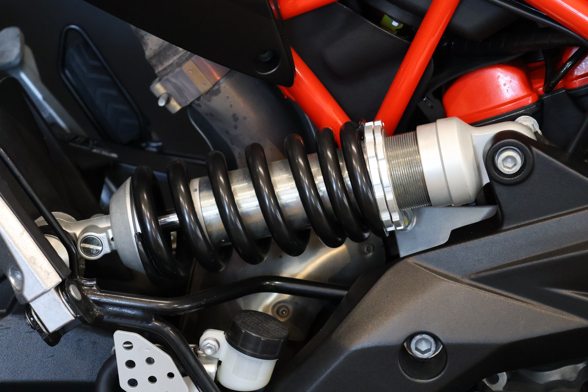 APRILIA Dorsoduro SMV 900 ABS (35kw)-image-9