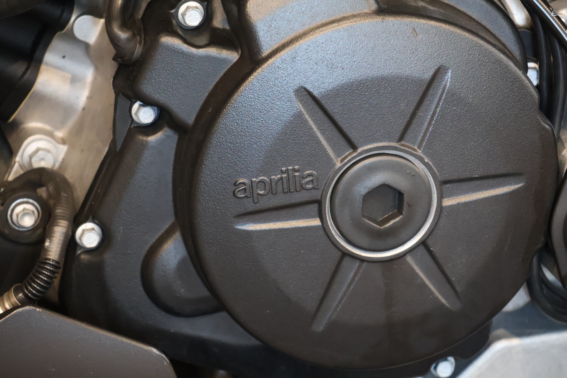 APRILIA Dorsoduro SMV 900 ABS (35kw)-image-12