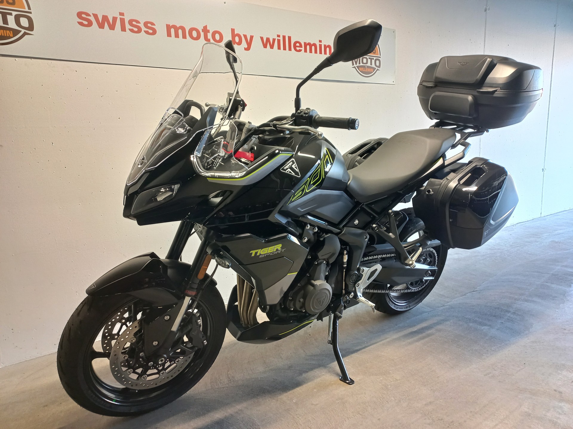 TRIUMPH Tiger Sport 800 tour-showroom-element-1