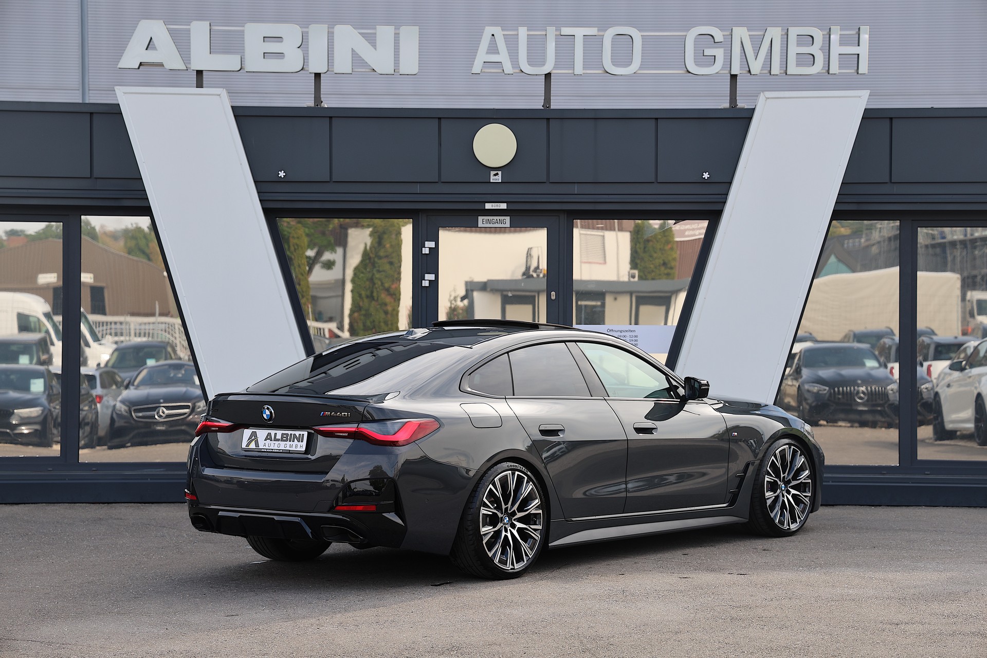 BMW M440i xDrive Gran Coupé-showroom-element-2