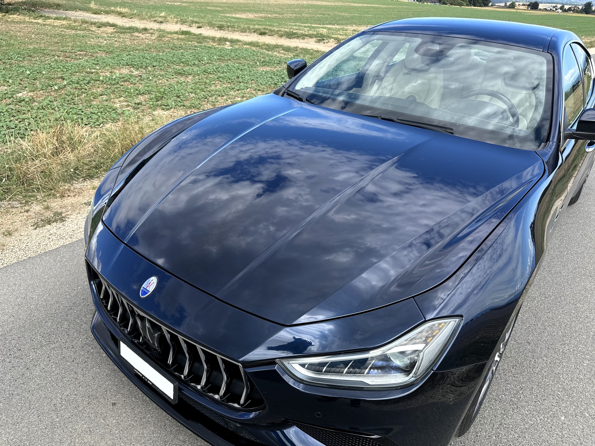 MASERATI Ghibli S Q4 3.0 V6 GranSport-showroom-element-2