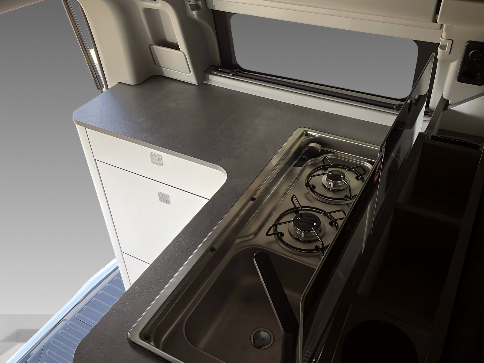 FORD Transit C Nugget 320 L1 2.0 EcoBlue 150 Titanium-image-10