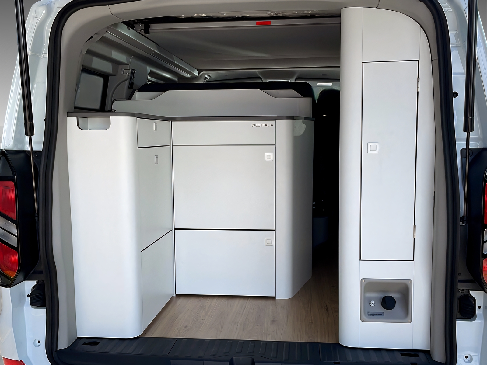 FORD Transit C Nugget 320 L1 2.0 EcoBlue 150 Titanium-image-12