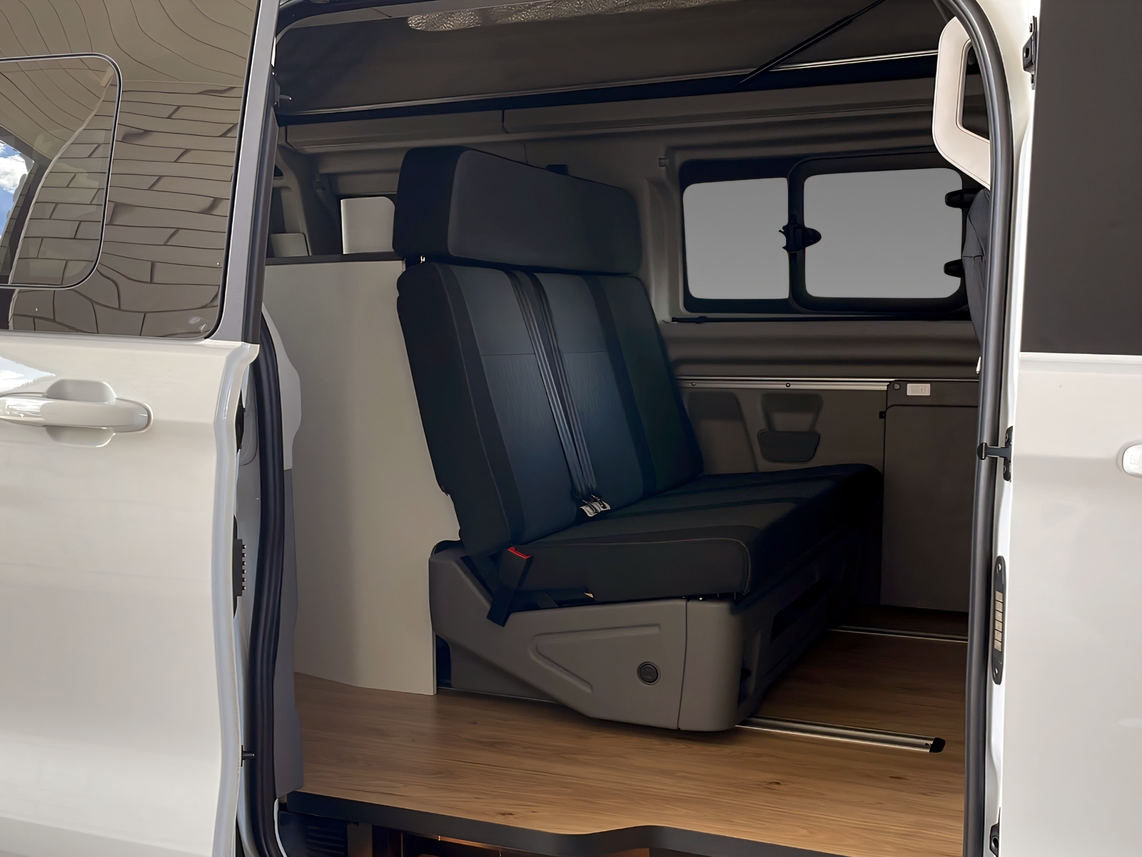 FORD Transit C Nugget 320 L1 2.0 EcoBlue 150 Titanium-image-8