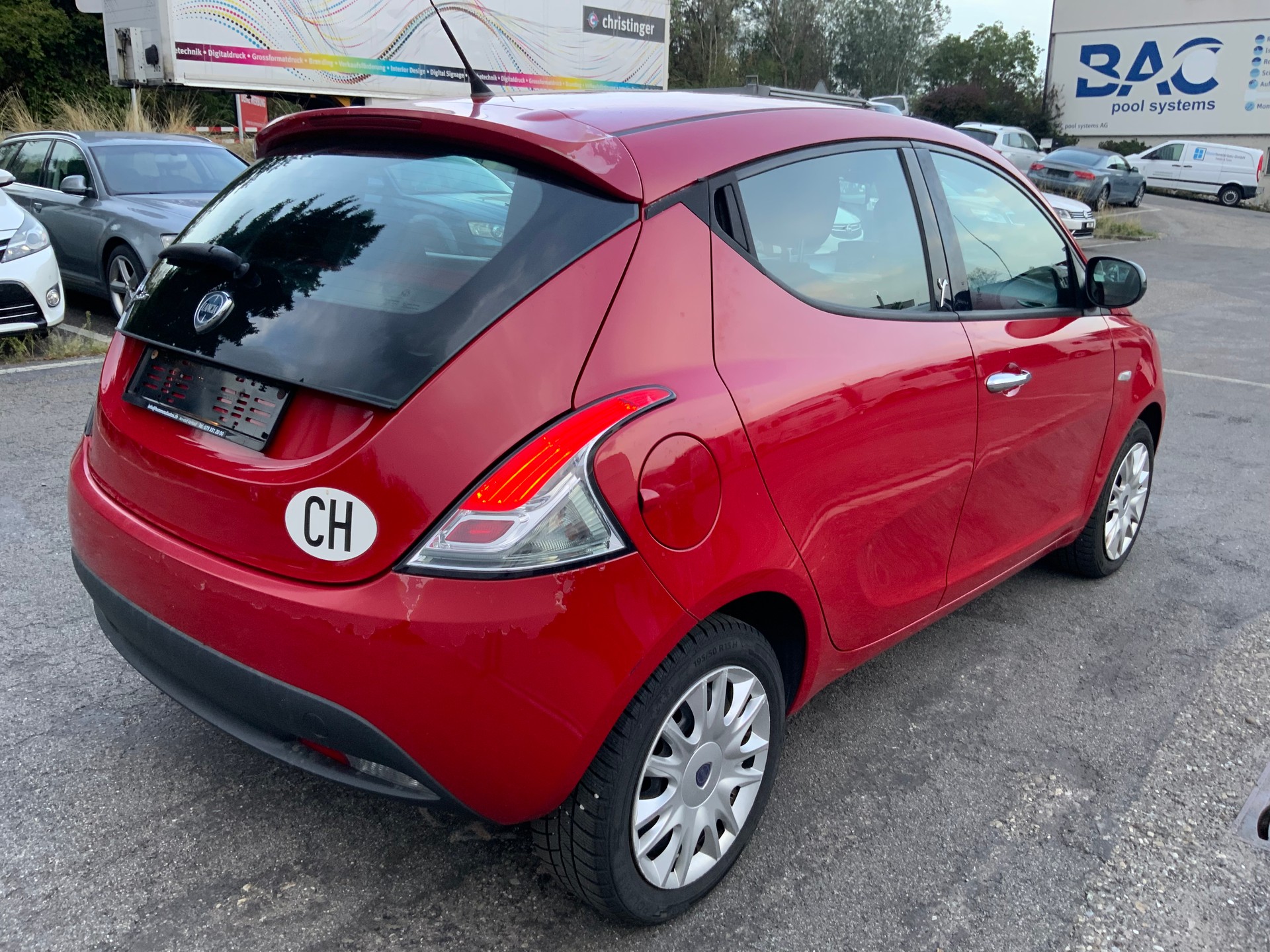 LANCIA Ypsilon 1.2 Black&Red-image-4