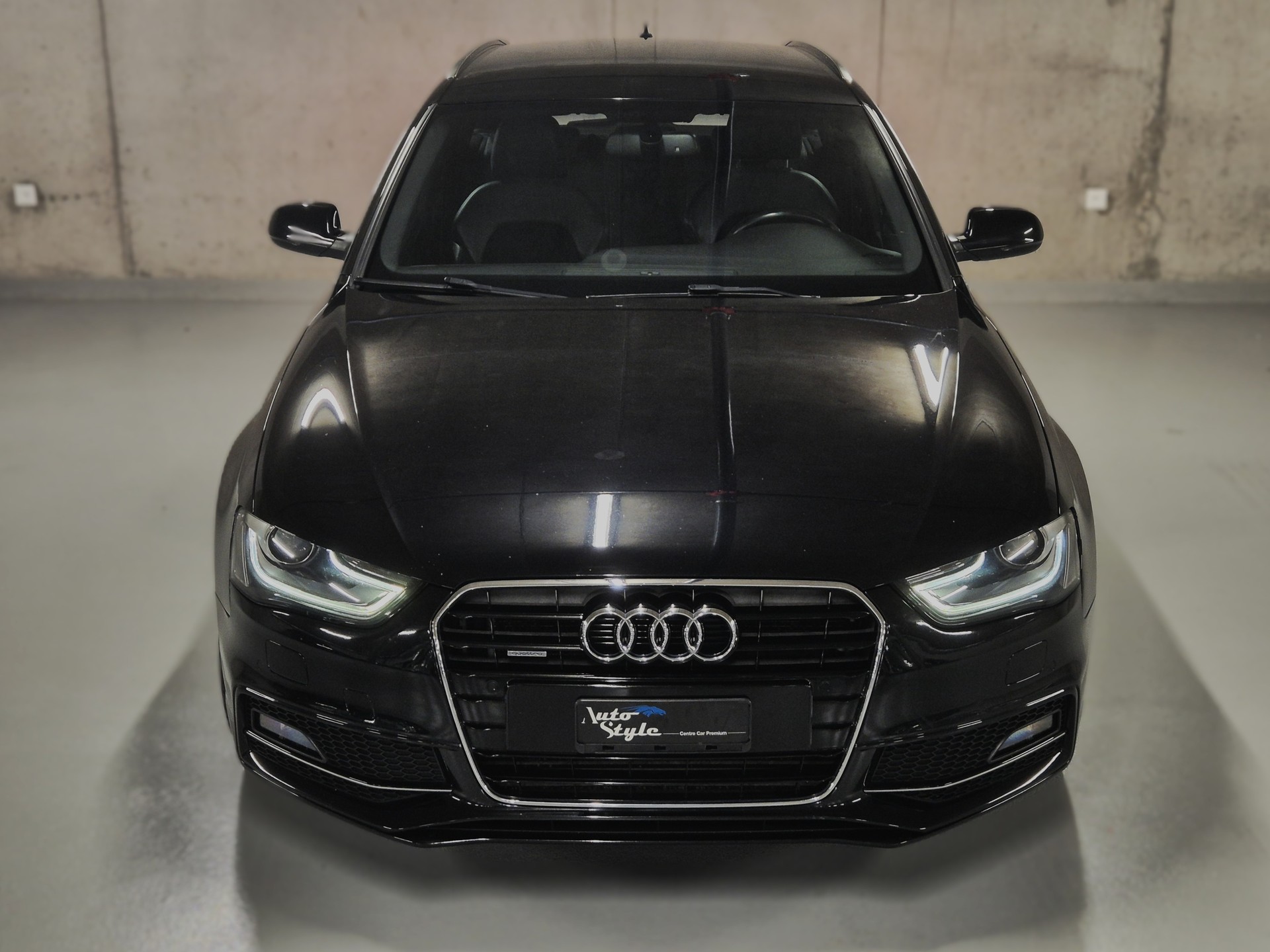AUDI A4 Avant 3.0 TDI quattro S-tronic-showroom-element-1