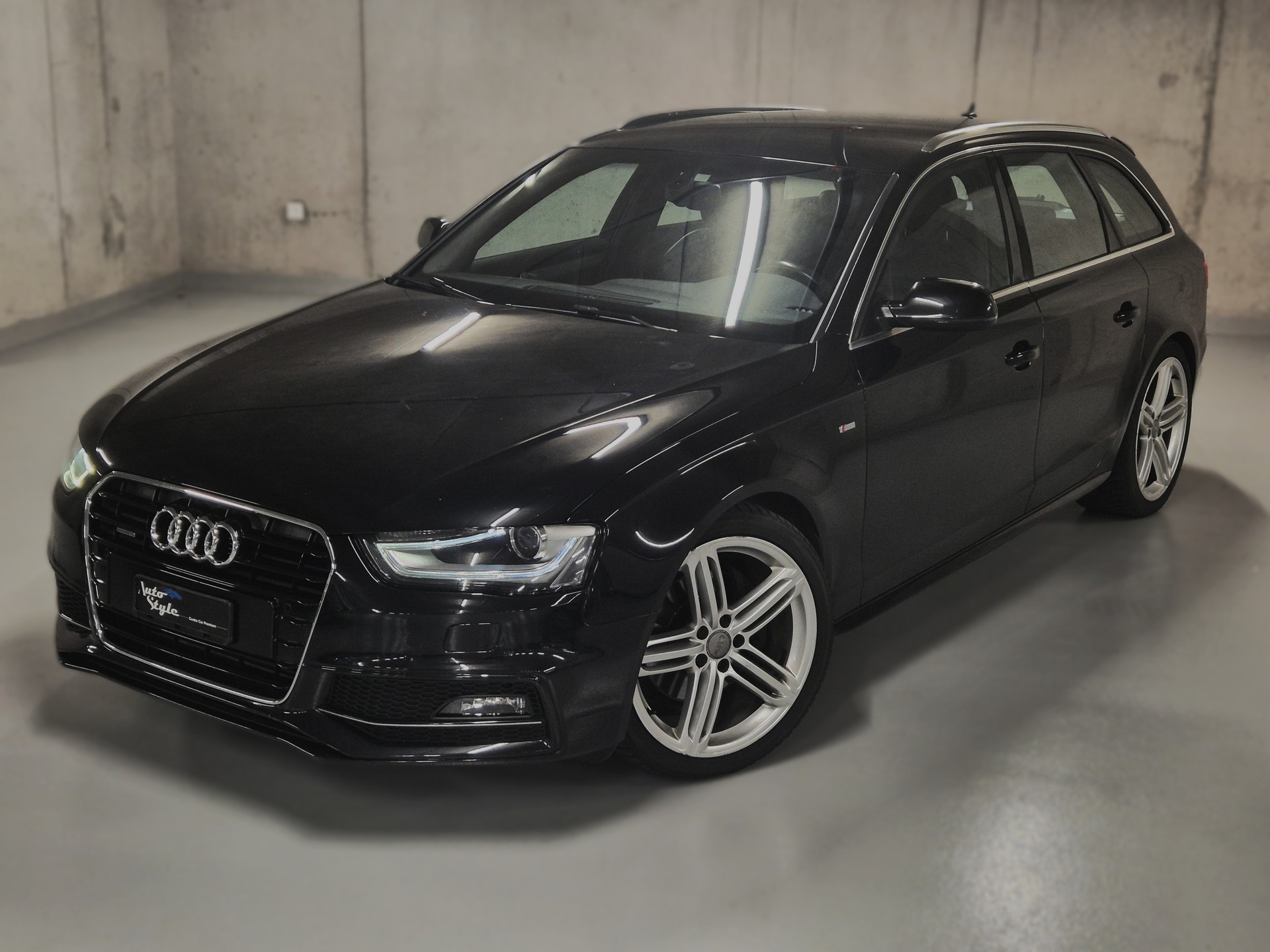 AUDI A4 Avant 3.0 TDI quattro S-tronic-showroom-element-2