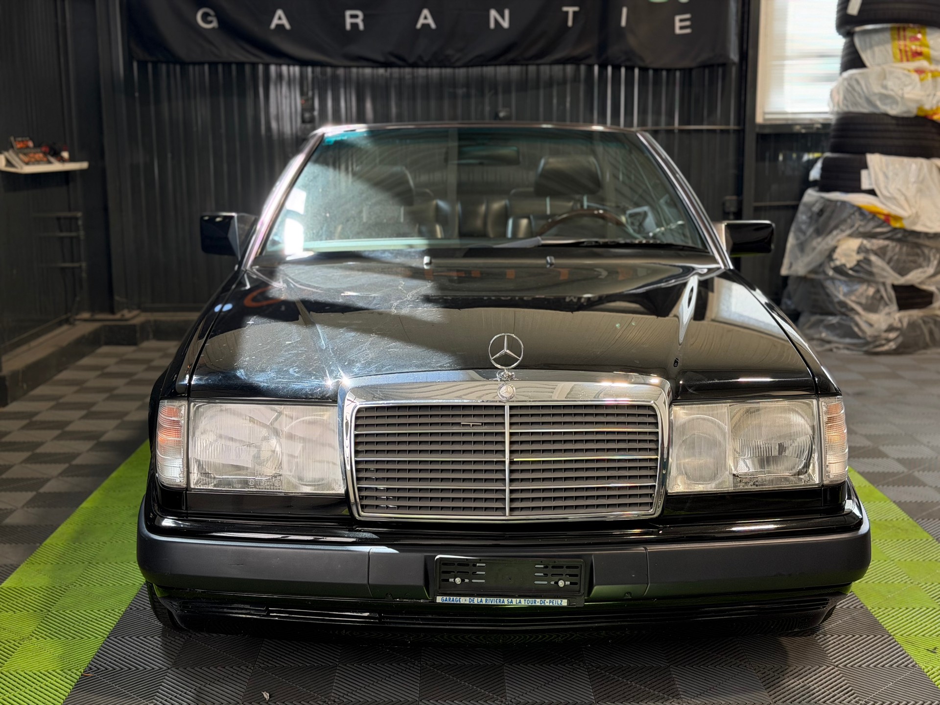 MERCEDES-BENZ 300 CE-24 Cabrio-image-1