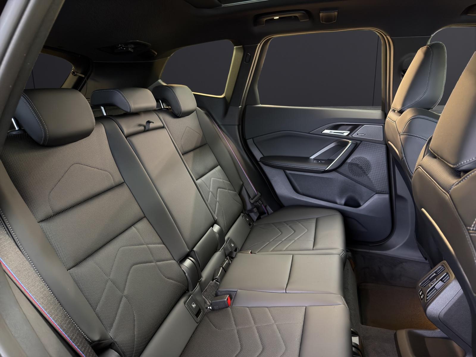 BMW X1 23d xDrive-image-13