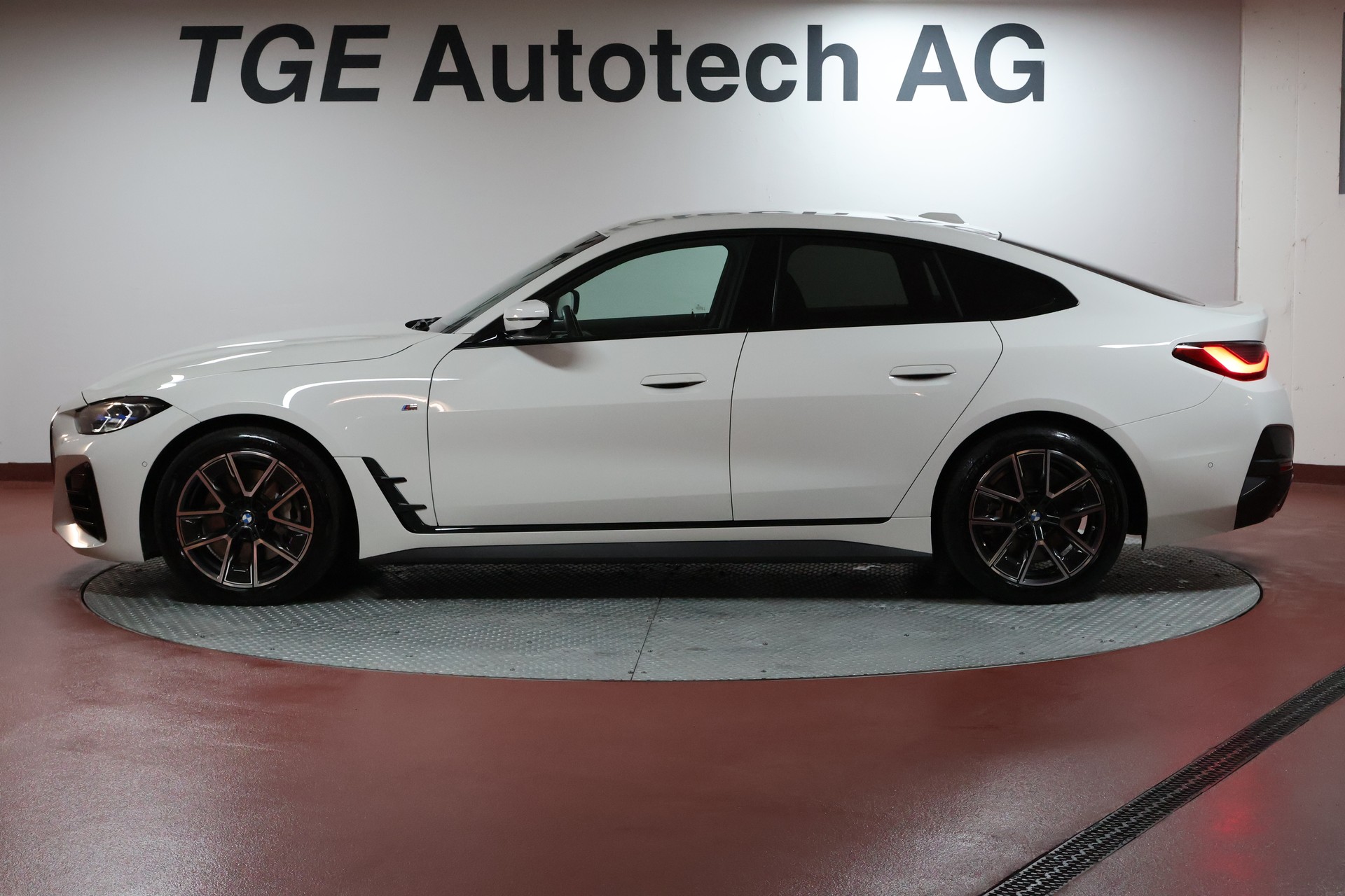 BMW 430d xDrive 48V Gran Coupé M Sport Steptronic-showroom-element-3