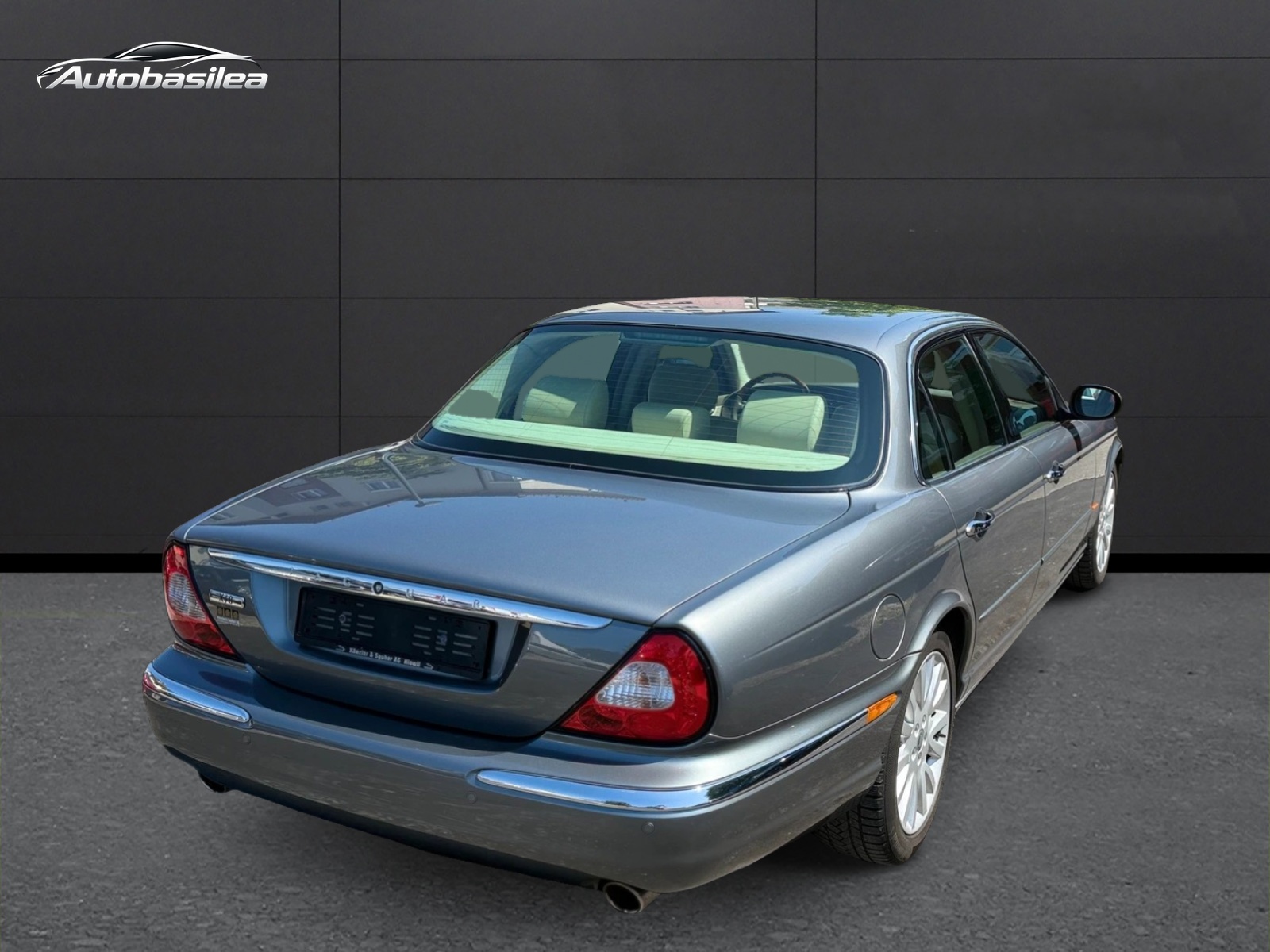 JAGUAR XJ8 3.5 V8 Classic-image-4