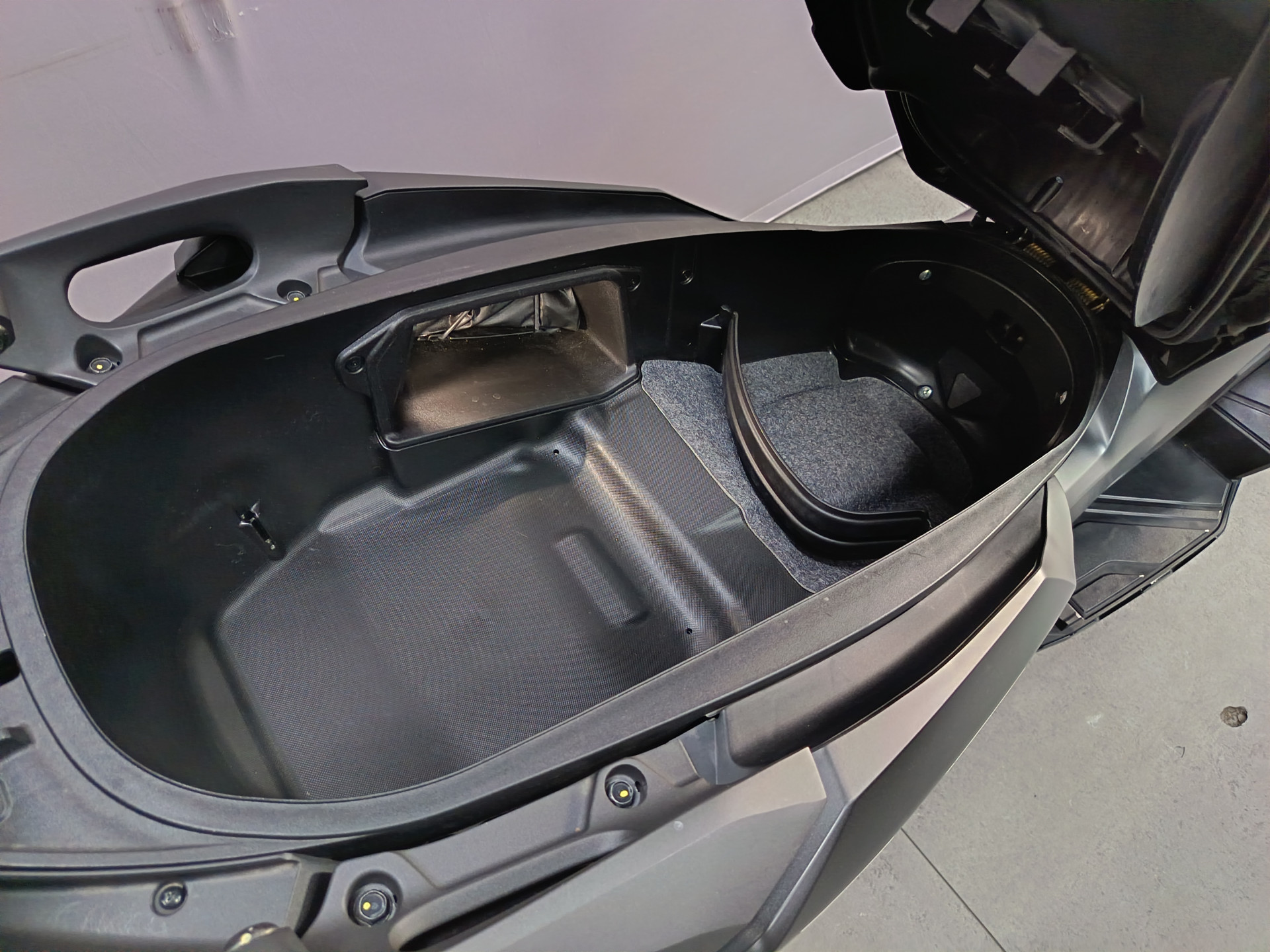 HONDA ADV 350-image-9