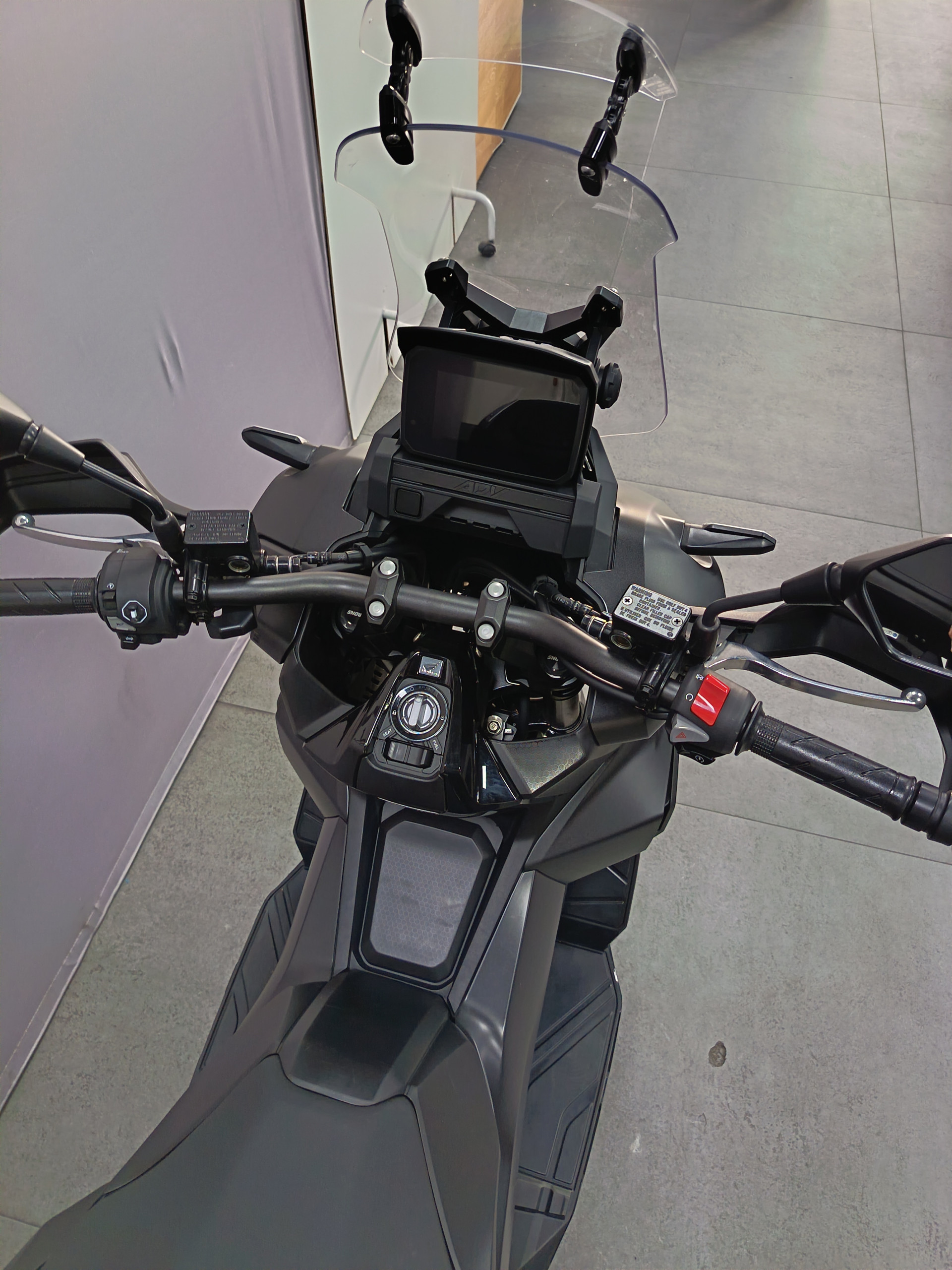 HONDA ADV 350-image-4