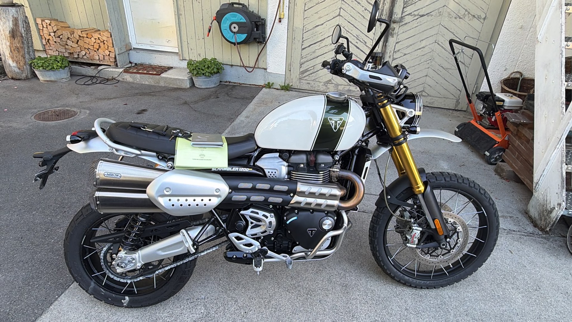 TRIUMPH Scrambler 1200 XE-image-0