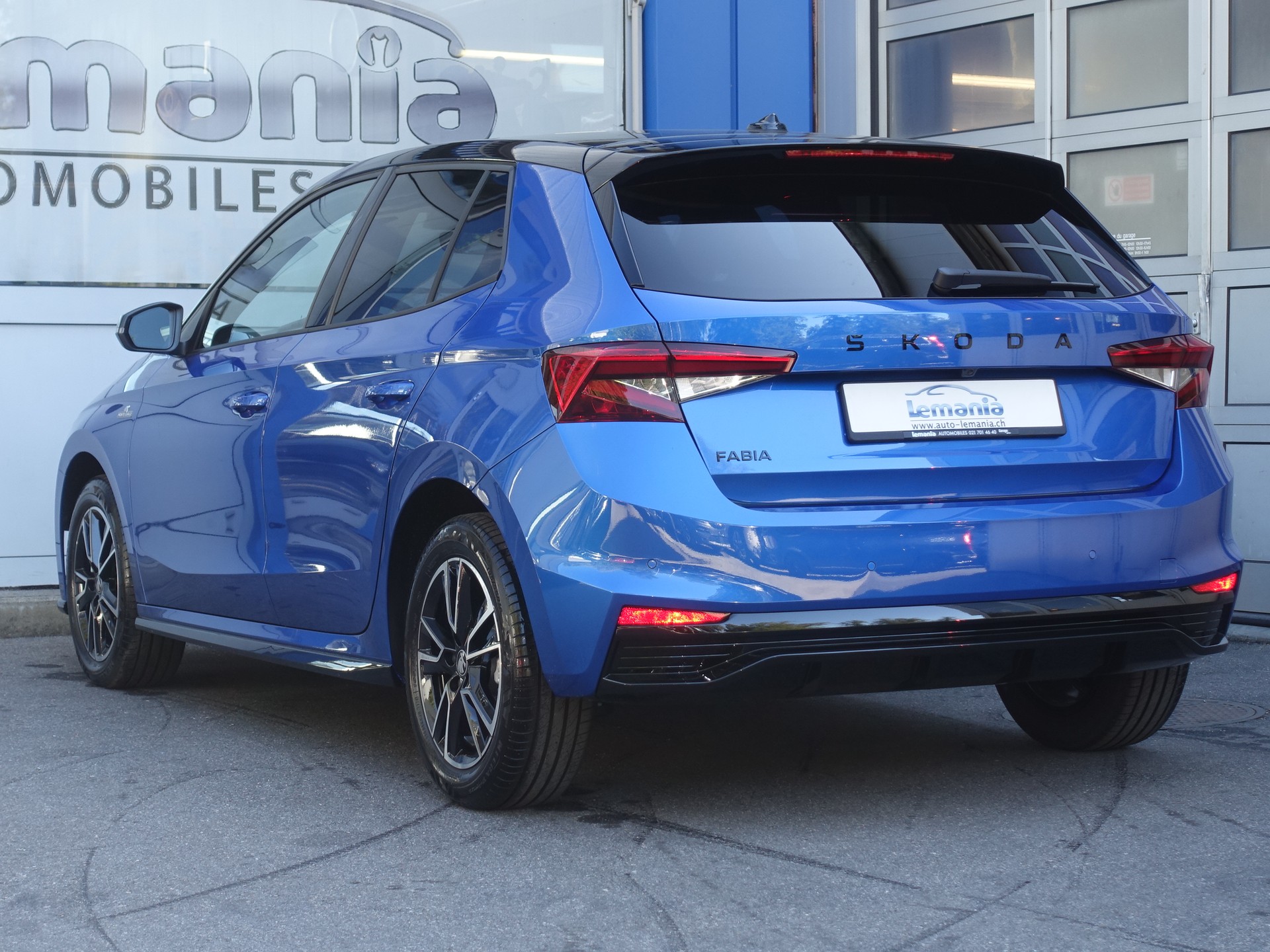 SKODA Fabia 1.0 TSI Monte Carlo DSG-showroom-element-3