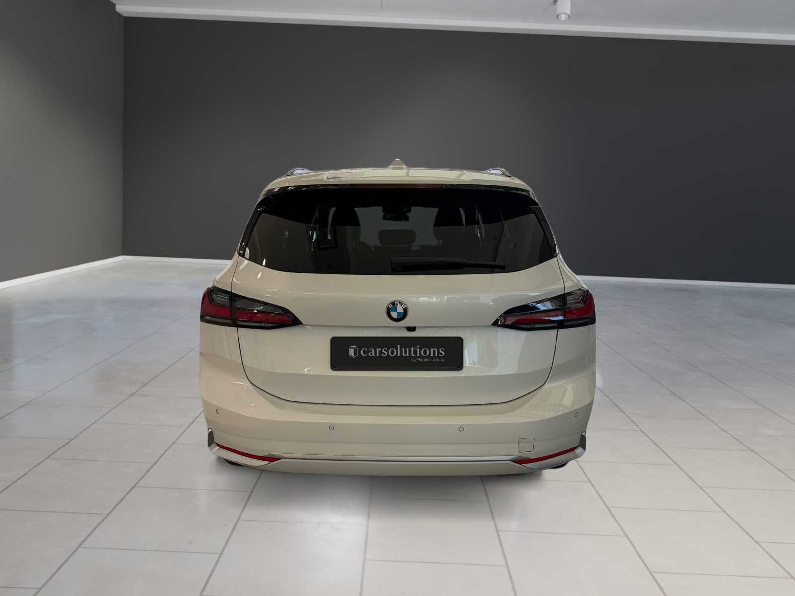 BMW 218d Active Tourer Luxury Line DKG-showroom-element-3