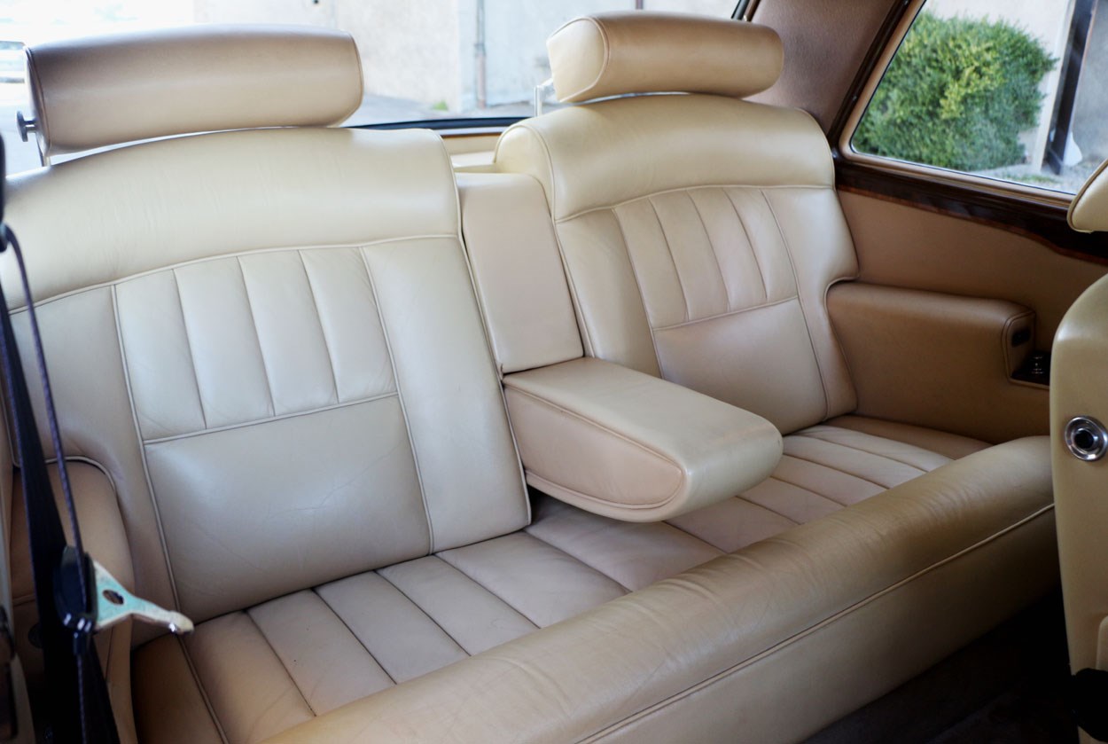 ROLLS-ROYCE CORNICHE Coupé-image-11