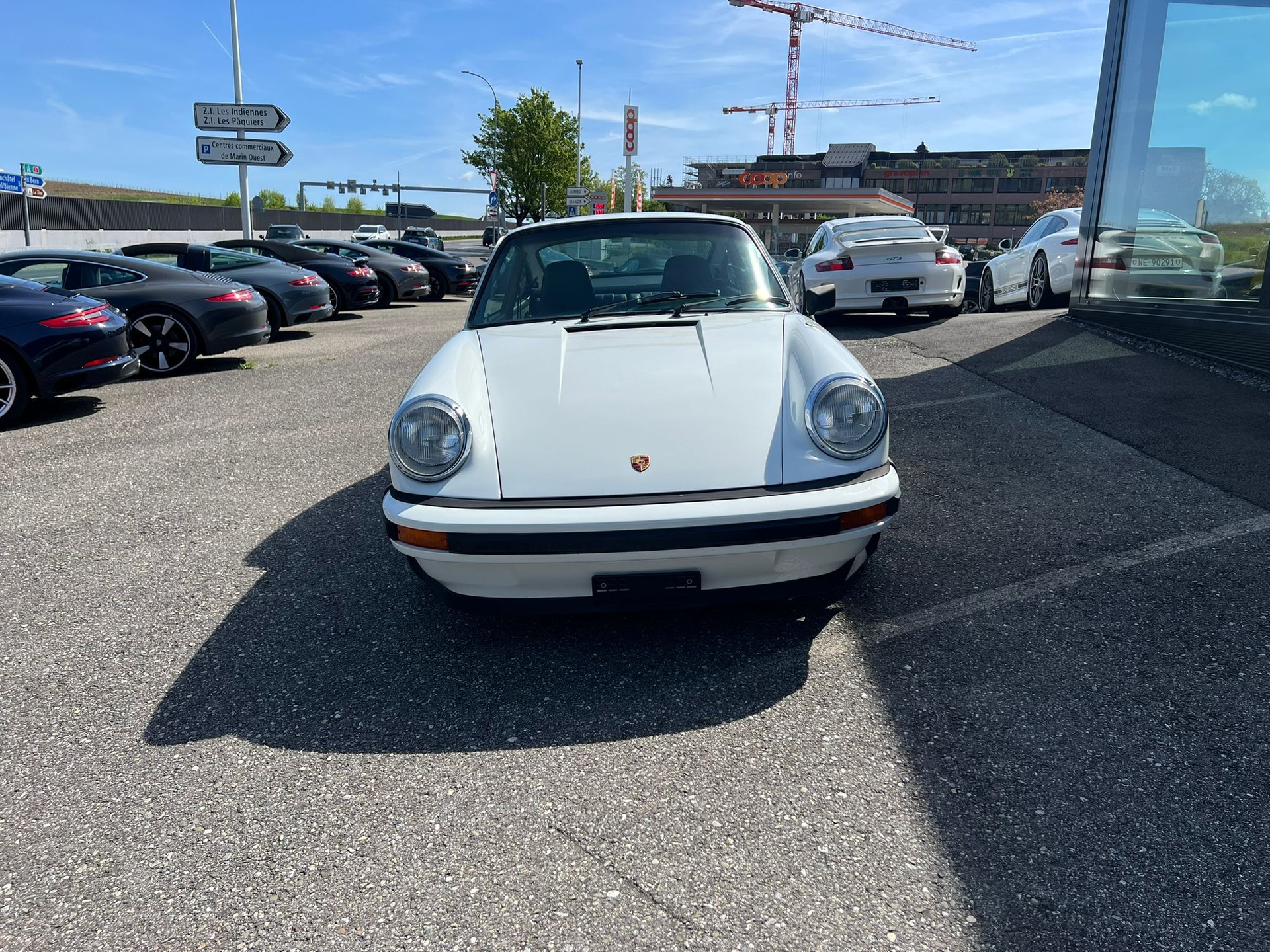 PORSCHE 911 Carrera 2.7-showroom-element-2