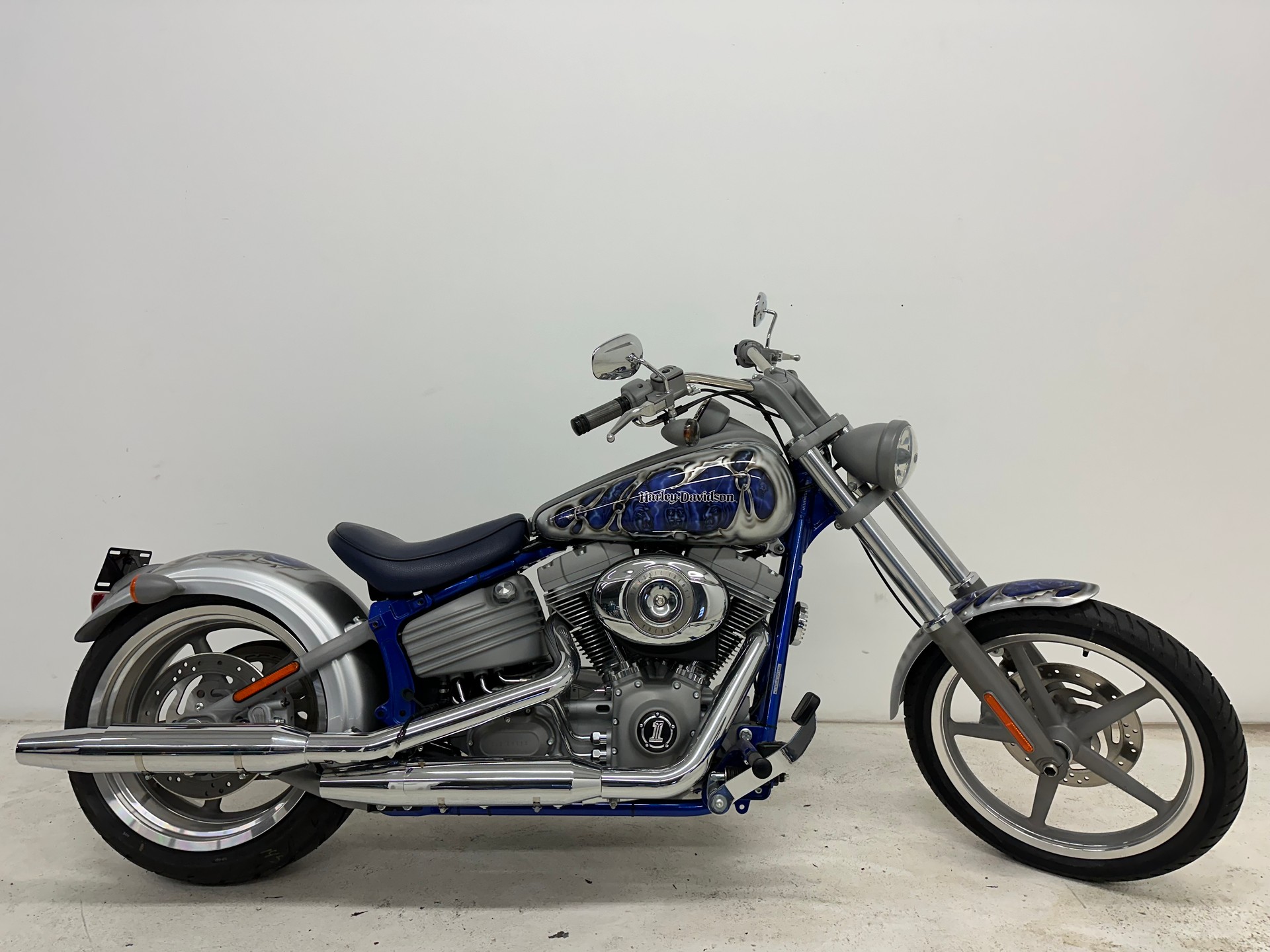 HARLEY-DAVIDSON FXCW Rocker-image-0