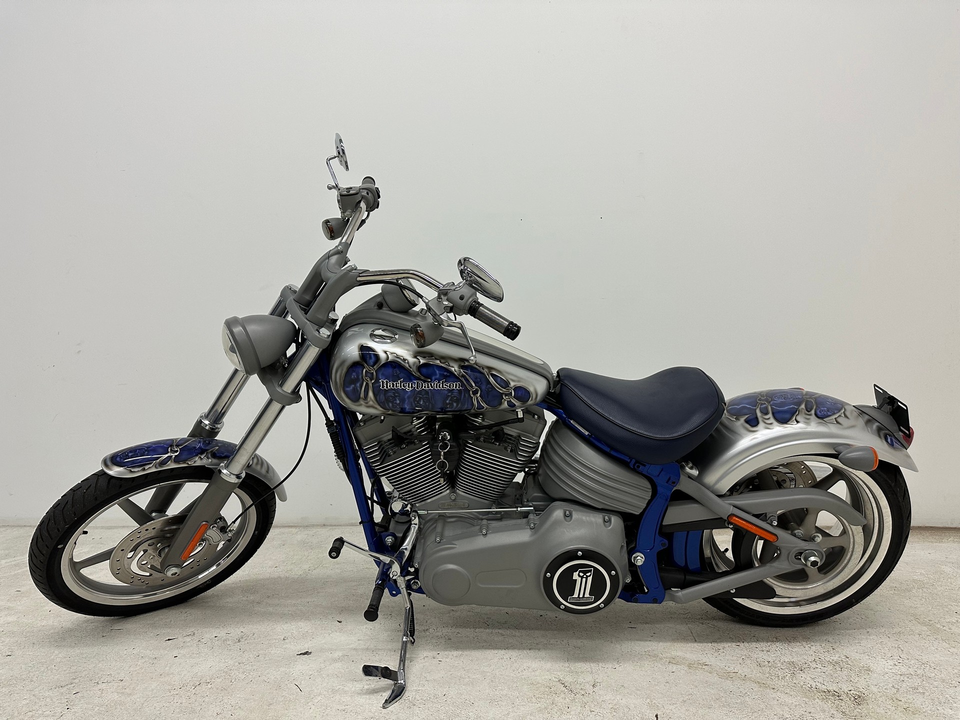 HARLEY-DAVIDSON FXCW Rocker-image-5