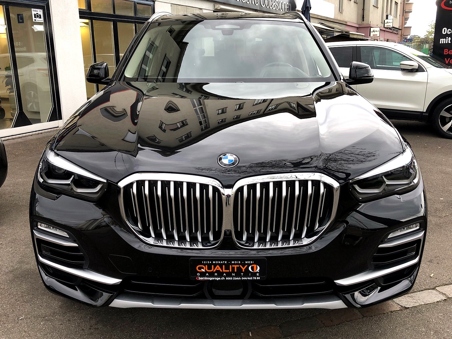 BMW X5 xDrive 25d xLine Steptronic-showroom-element-1