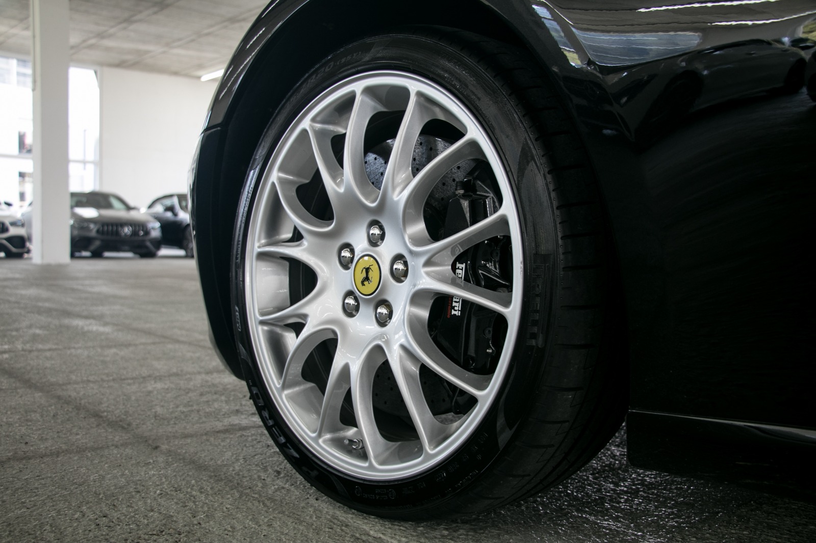 FERRARI 599 GTB-image-12