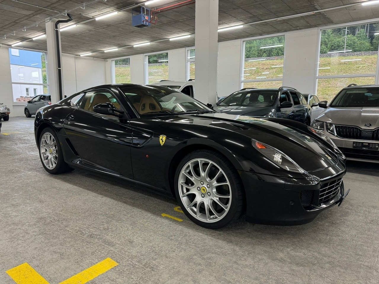 FERRARI 599 GTB-image-3