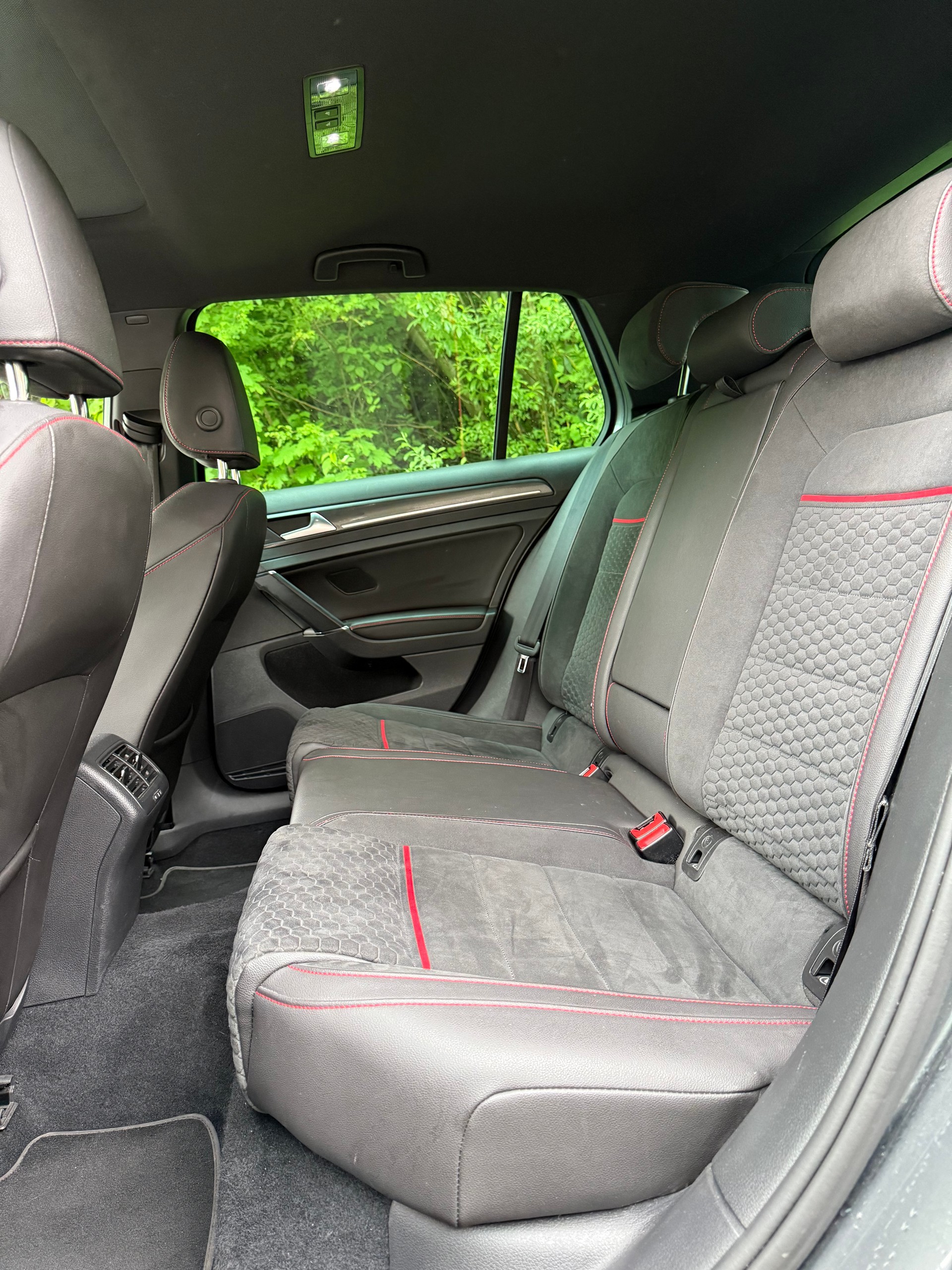 VW Golf 2.0 TSI GTI Performance DSG-image-5