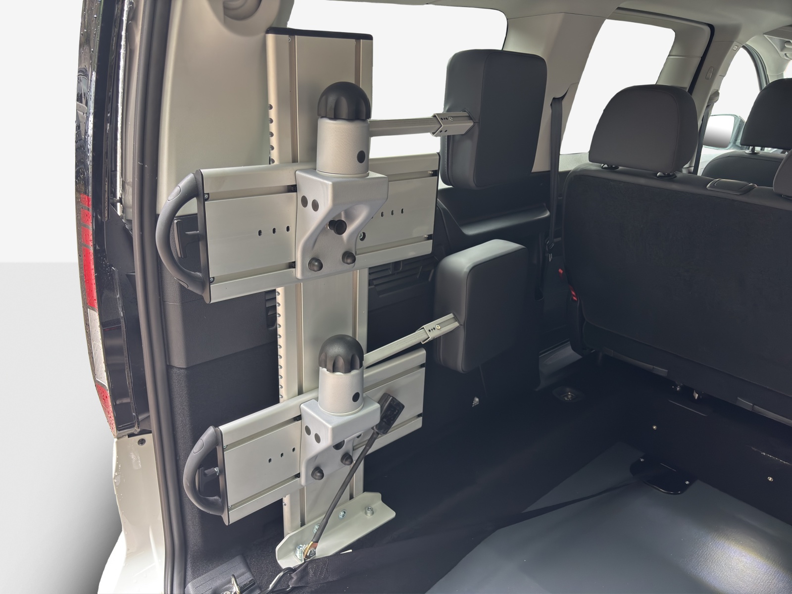 VW Rollstuhlumbau Caddy Maxi 1.5 TSI Liberty DSG-image-14