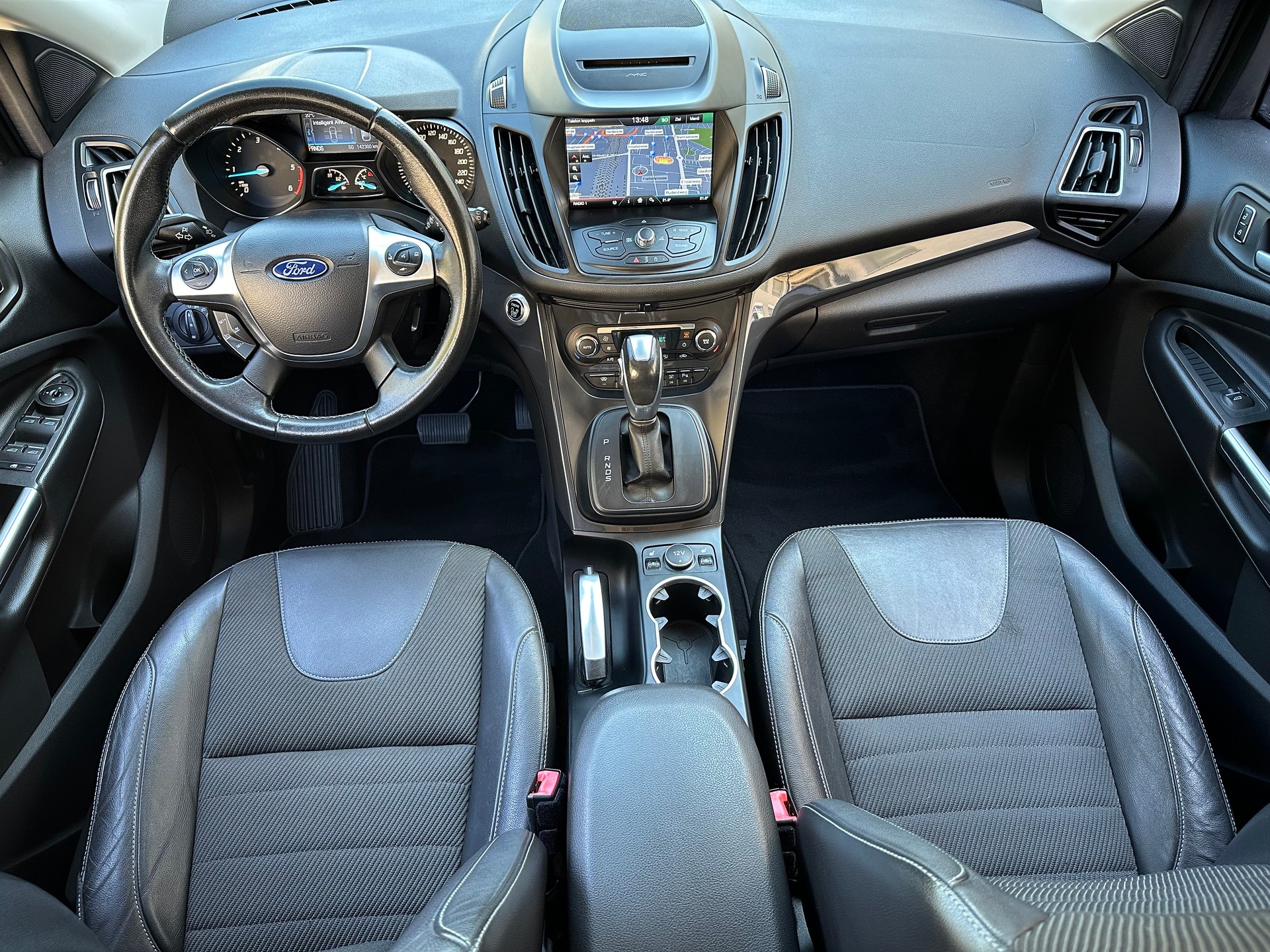 FORD Kuga 2.0 TDCi Titanium S 4WD PowerShift-image-8