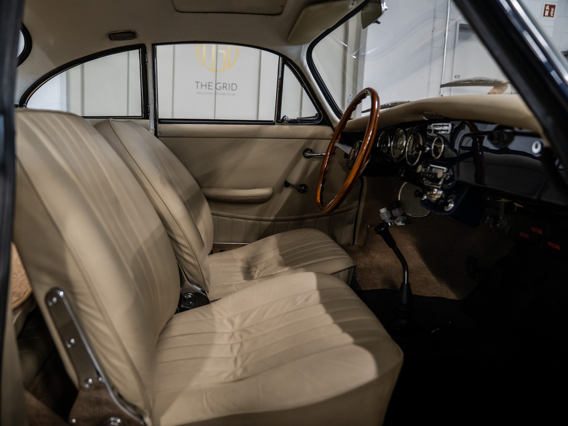 PORSCHE C-image-9
