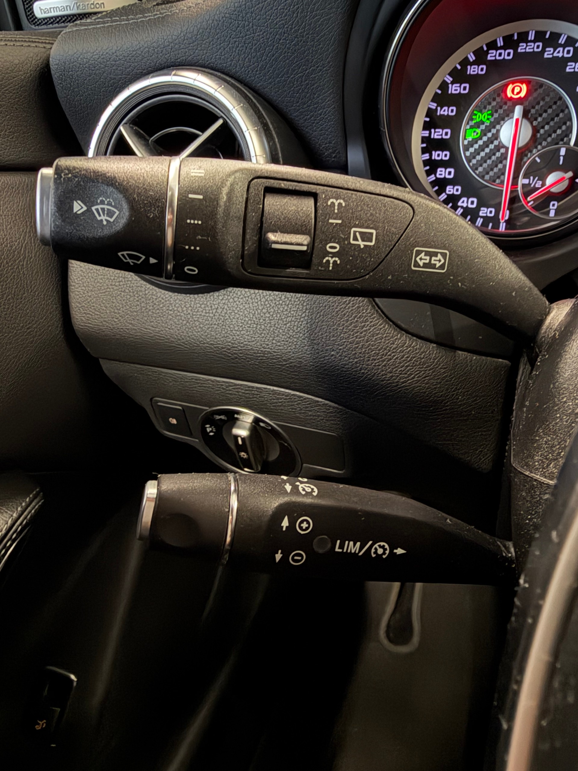 MERCEDES-BENZ CLA Shooting Brake 45 AMG 4Matic Speedshift-image-16
