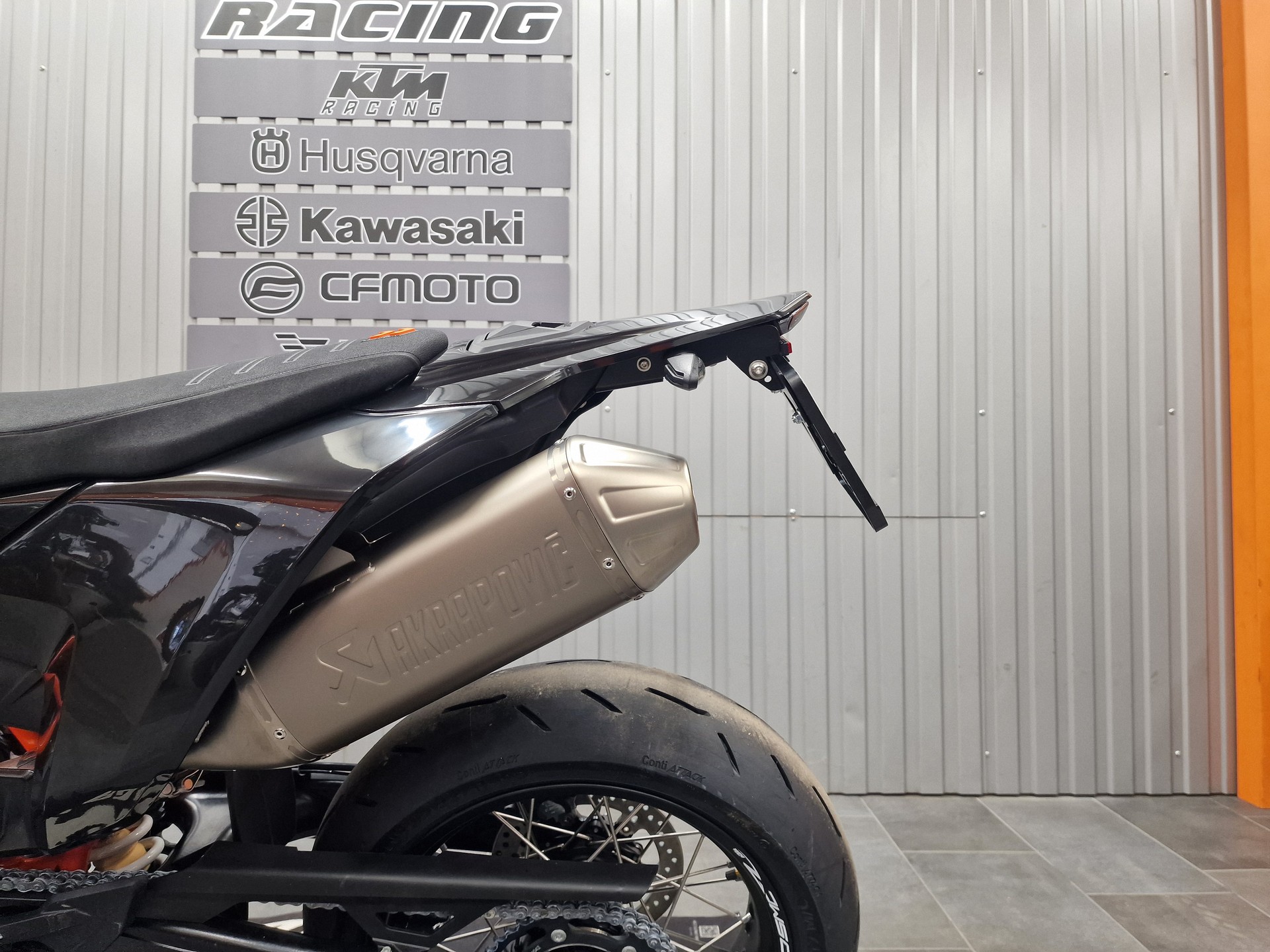 KTM 690 SMC R-image-9