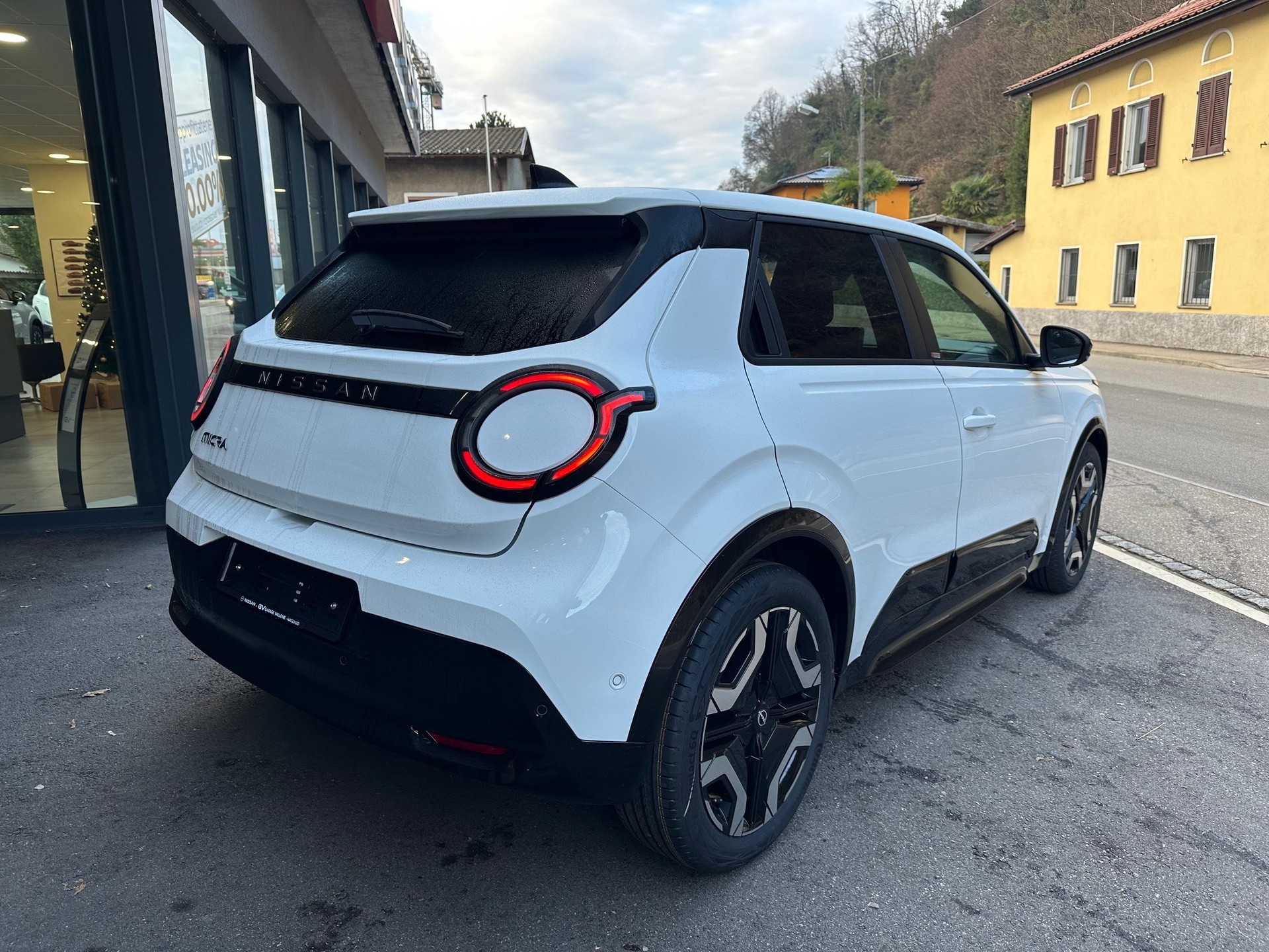 NISSAN Micra 52kWh Advance-image-3