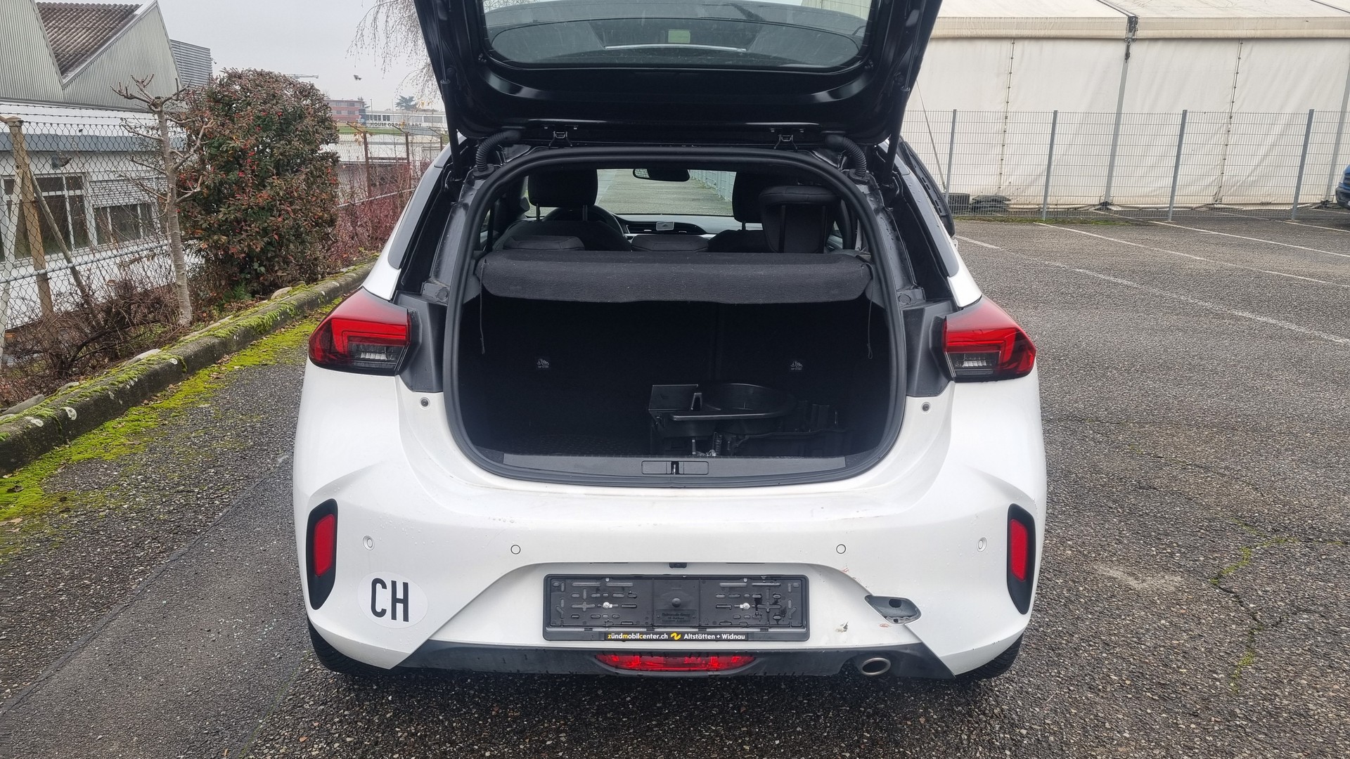 OPEL CORSA-image-12