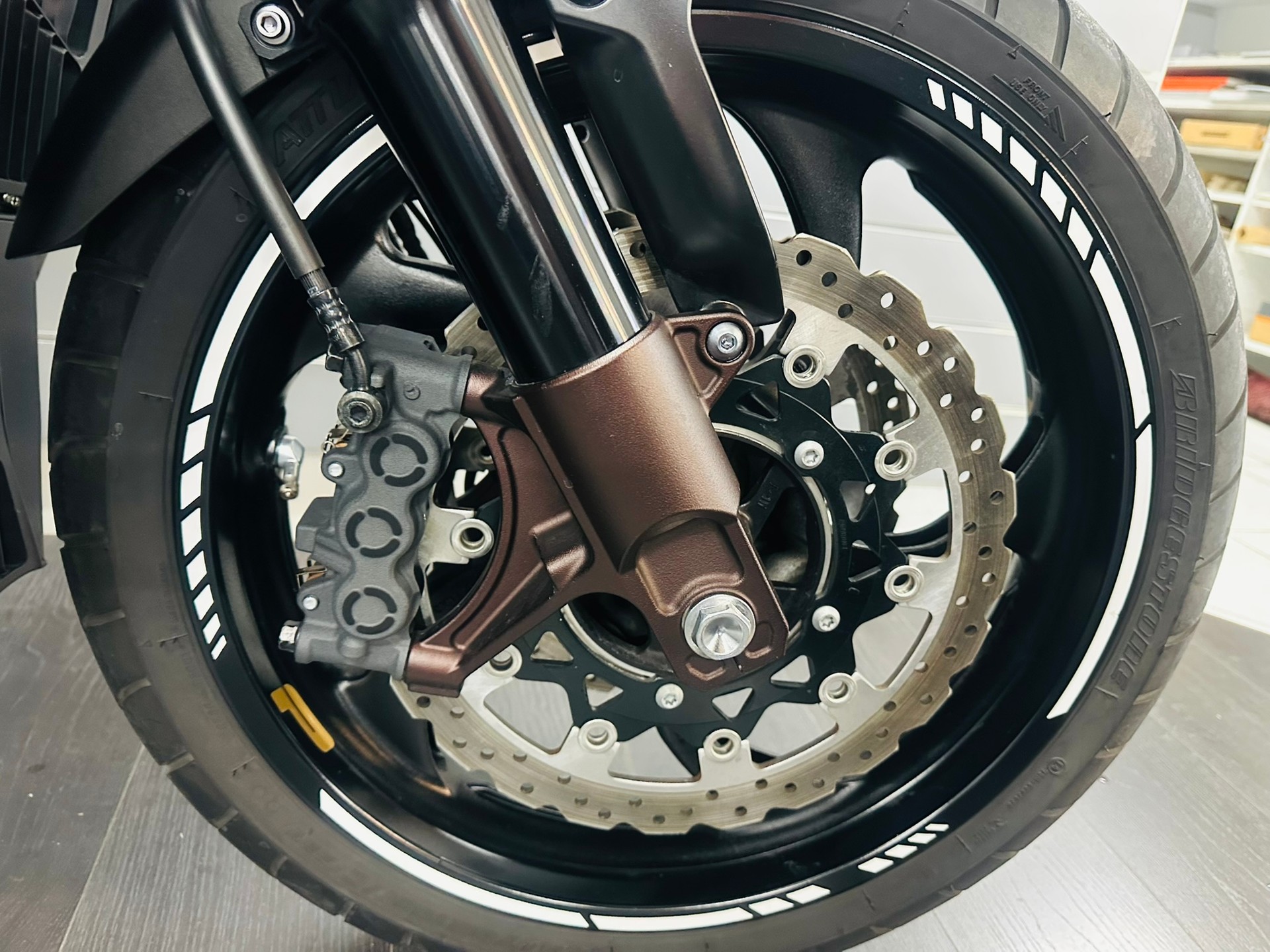 YAMAHA V-MAX 1700-image-6