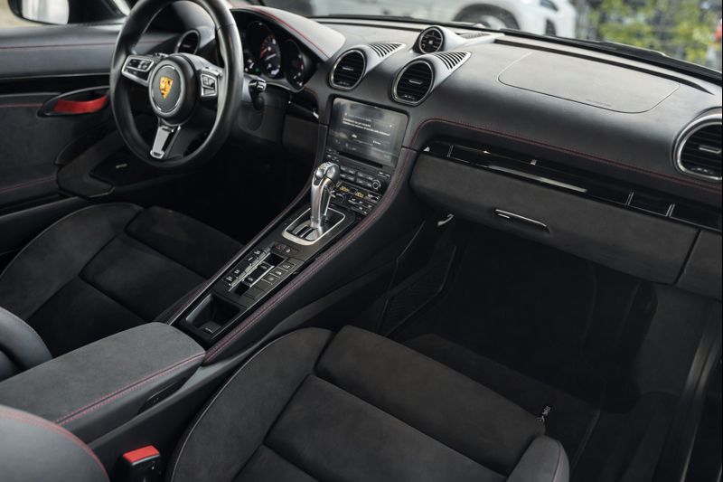 PORSCHE 718 Spyder PDK-image-9