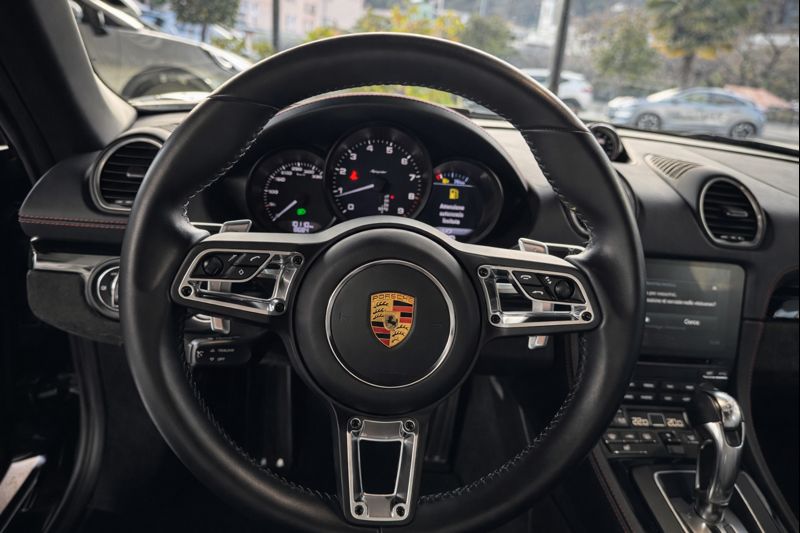 PORSCHE 718 Spyder PDK-image-11