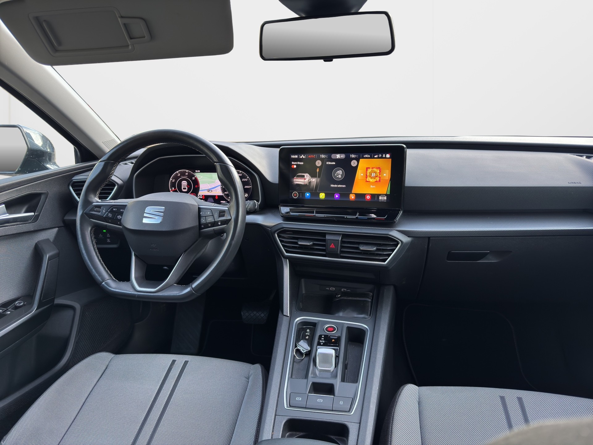 SEAT Leon ST 2.0 TDI EVO DSG Style-image-10
