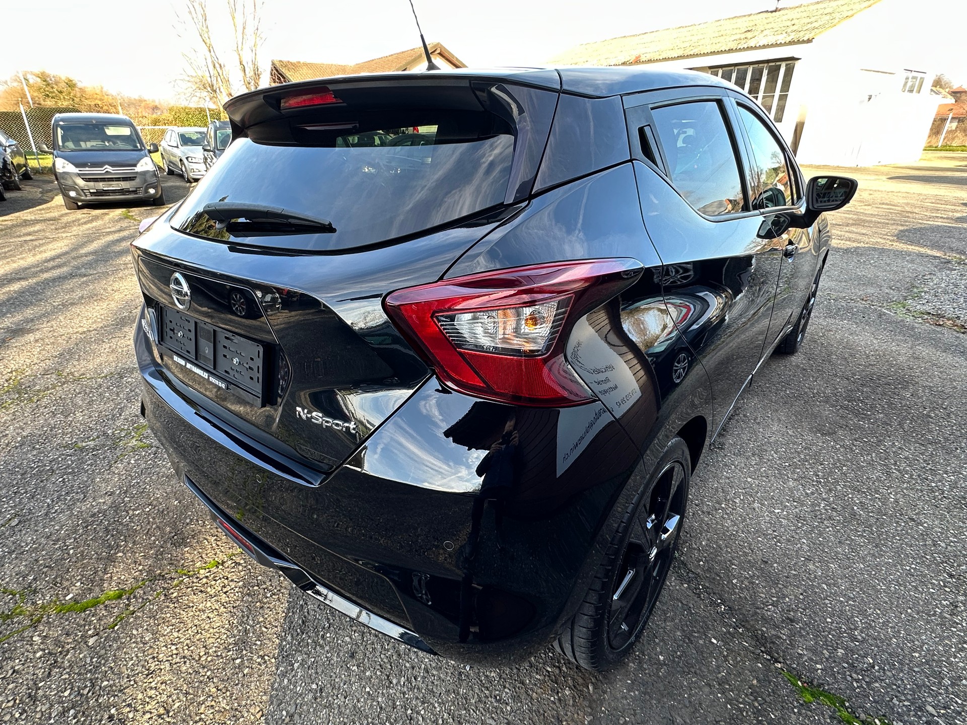 NISSAN Micra IG-T 100 n-sport Xtronic-image-8