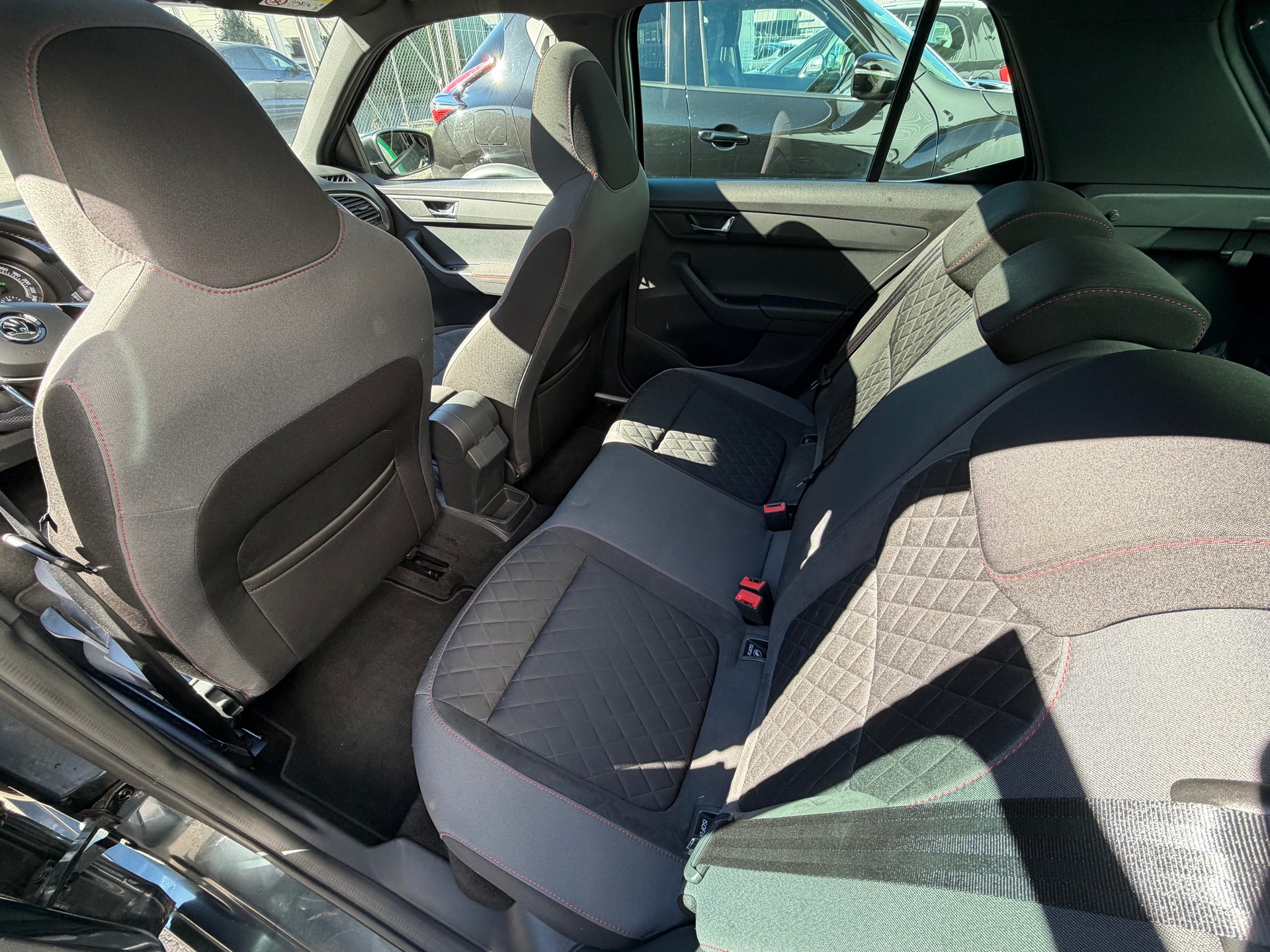 SKODA Fabia 1.0 TSI Monte Carlo DSG-image-8