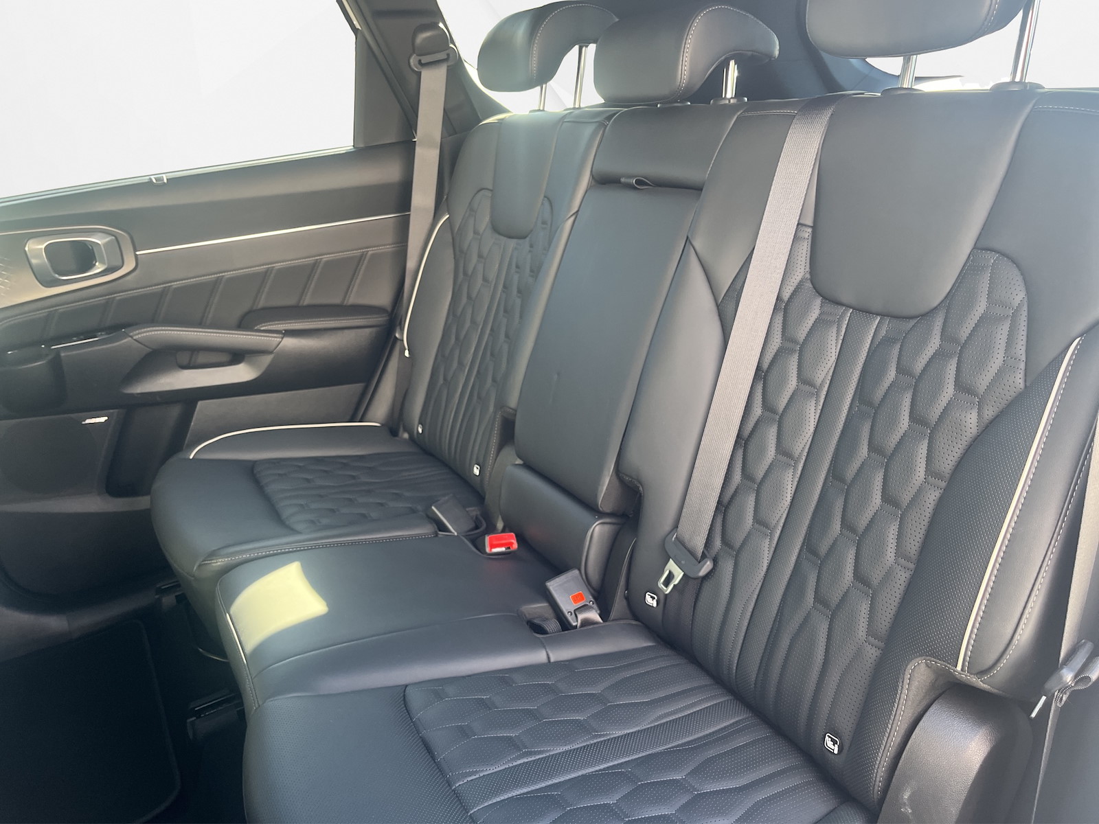 KIA Sorento 1.6 T-GDi Hybrid Style-image-9