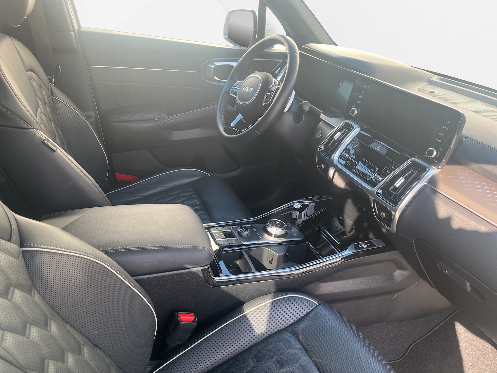 KIA Sorento 1.6 T-GDi Hybrid Style-image-10
