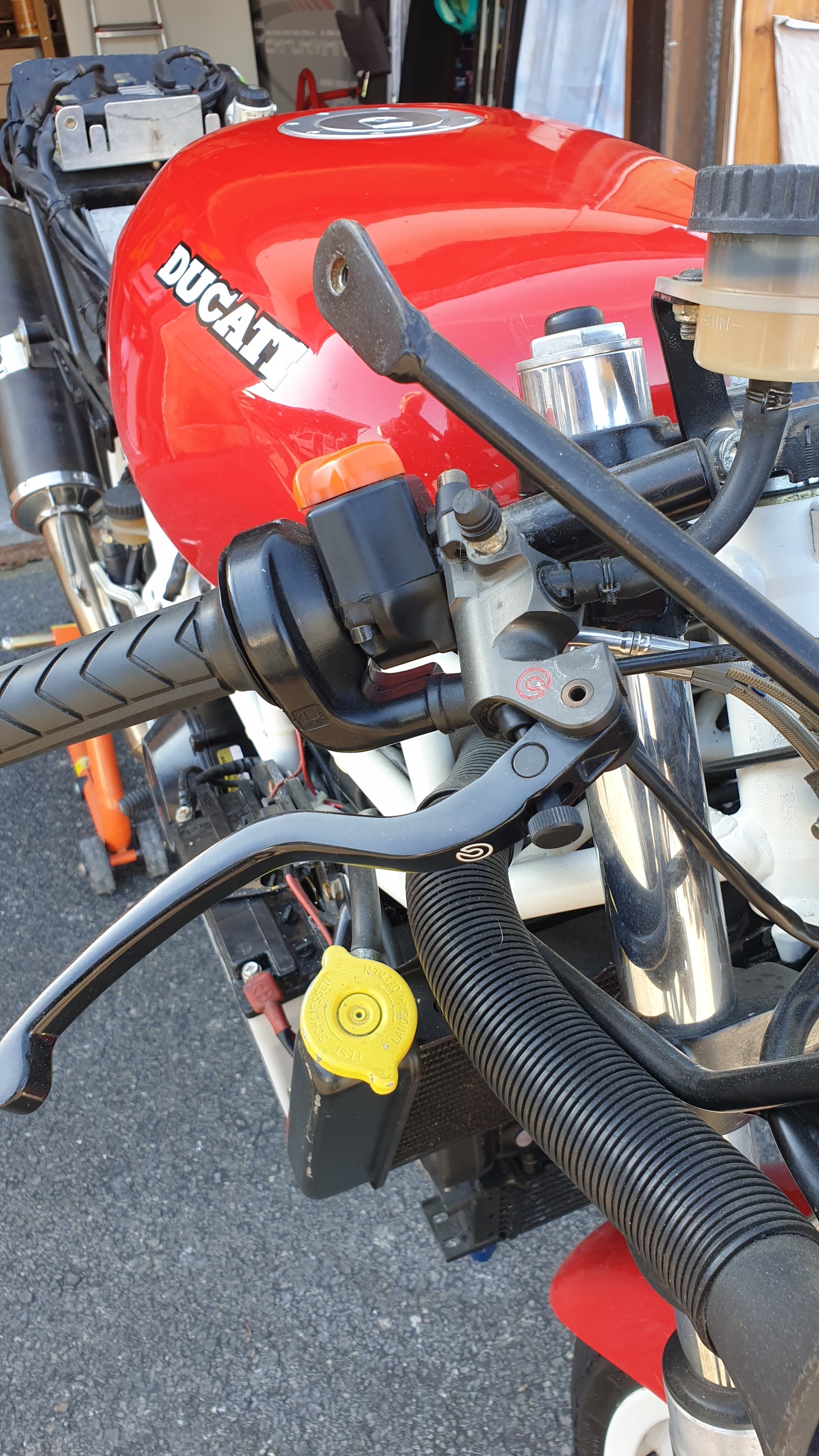 DUCATI 851 Superbike-image-7
