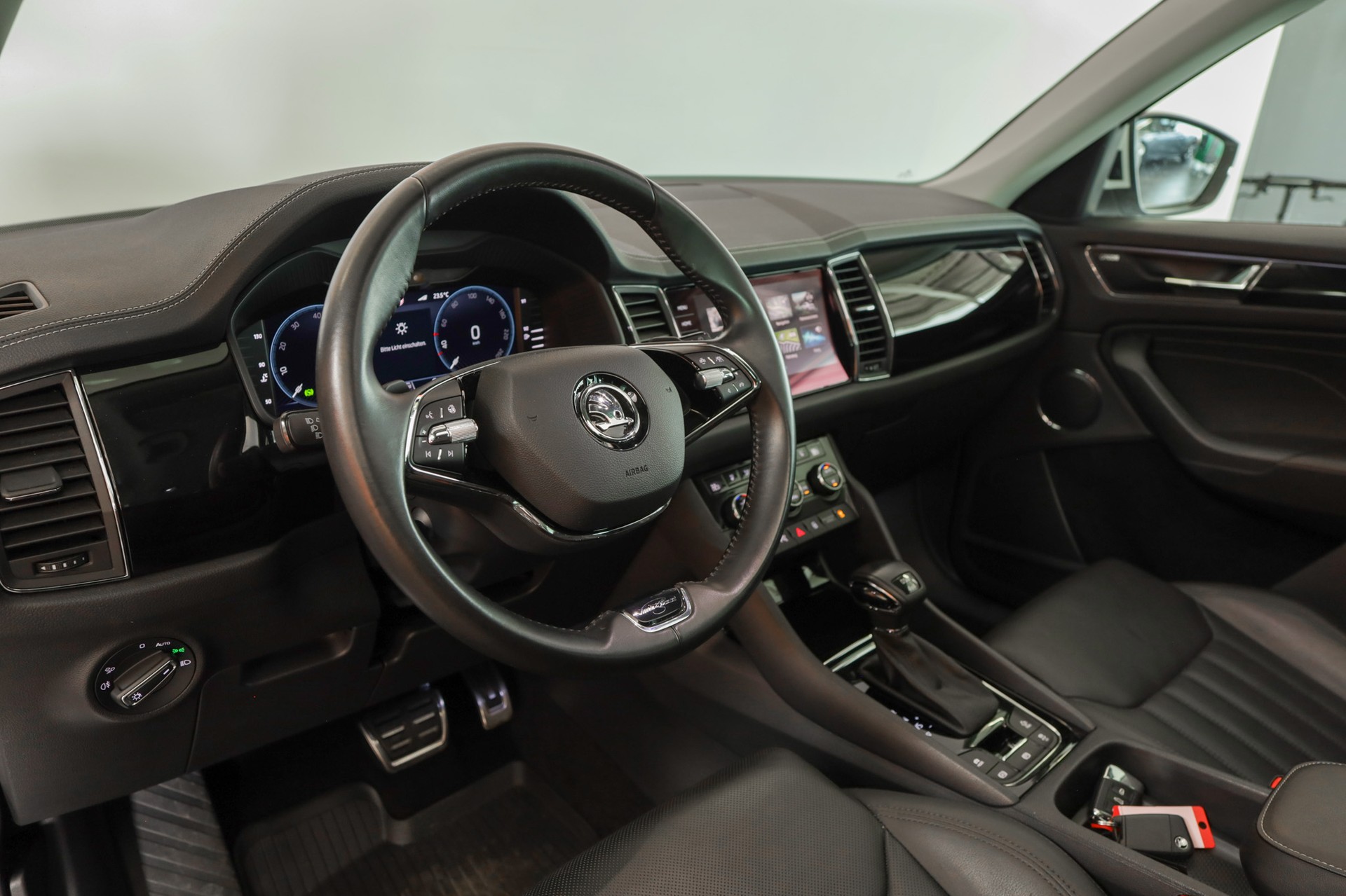 SKODA Kodiaq 2.0 TDI CR L&K 4x4 DSG-image-9