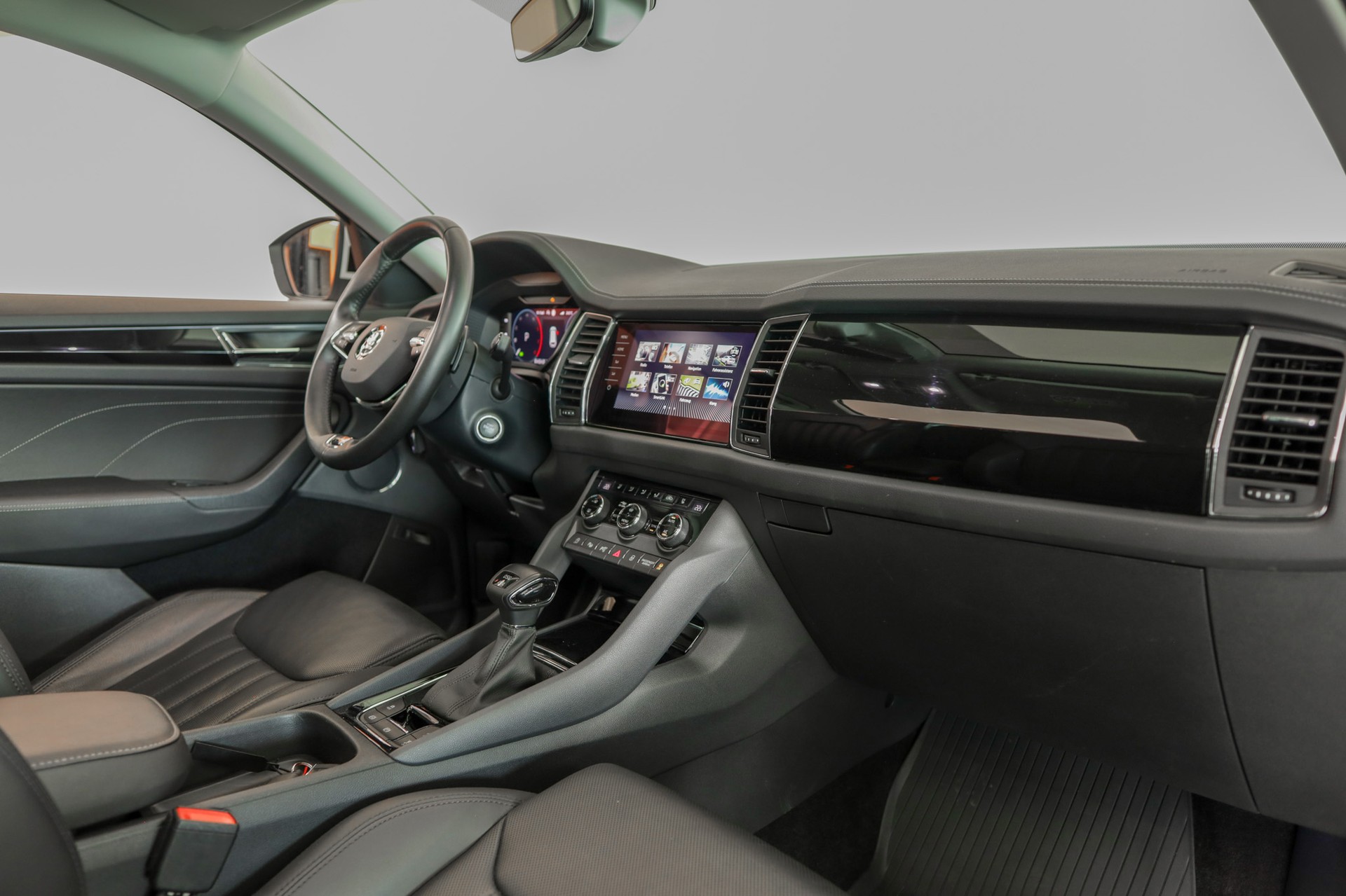 SKODA Kodiaq 2.0 TDI CR L&K 4x4 DSG-showroom-element-2