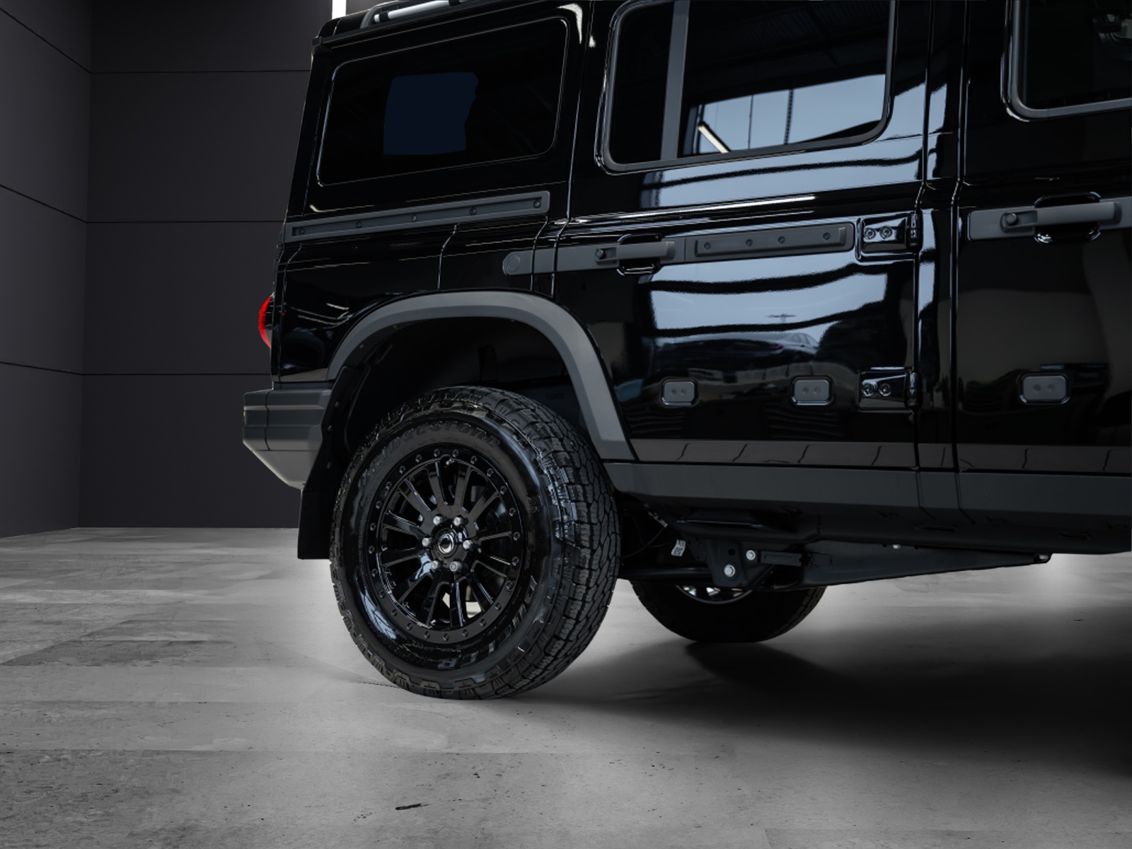 INEOS Grenadier 3.0D Black Edition-image-12