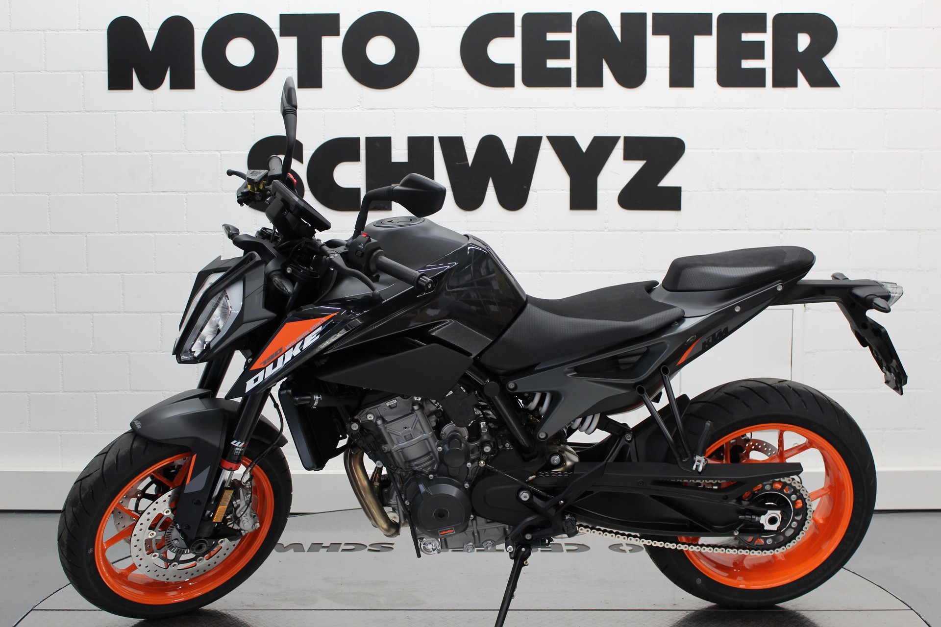 KTM 790 Duke L-image-5